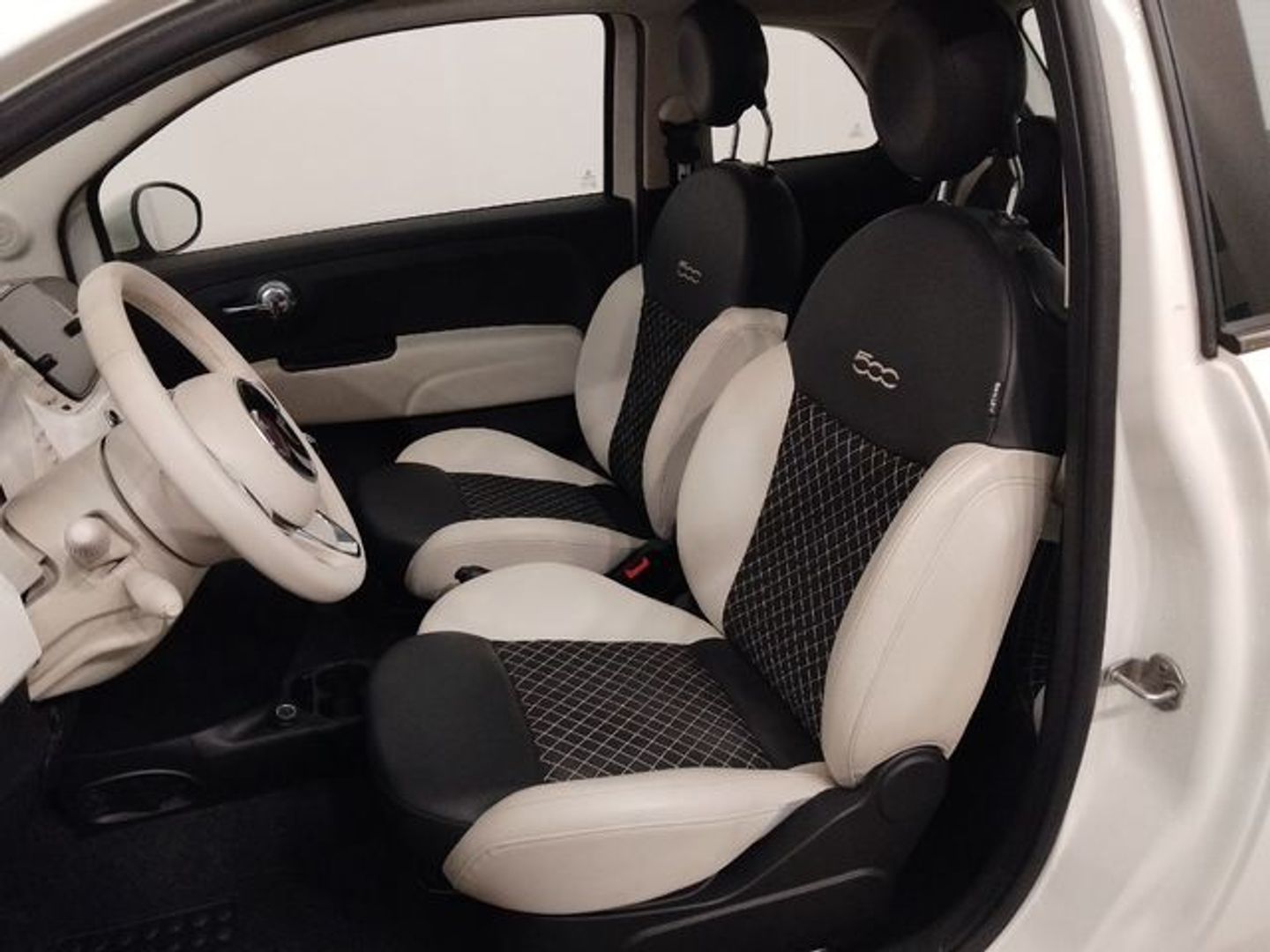 Fiat 500 1.0 Hybrid Dolcevita 51 kW (70 CV)