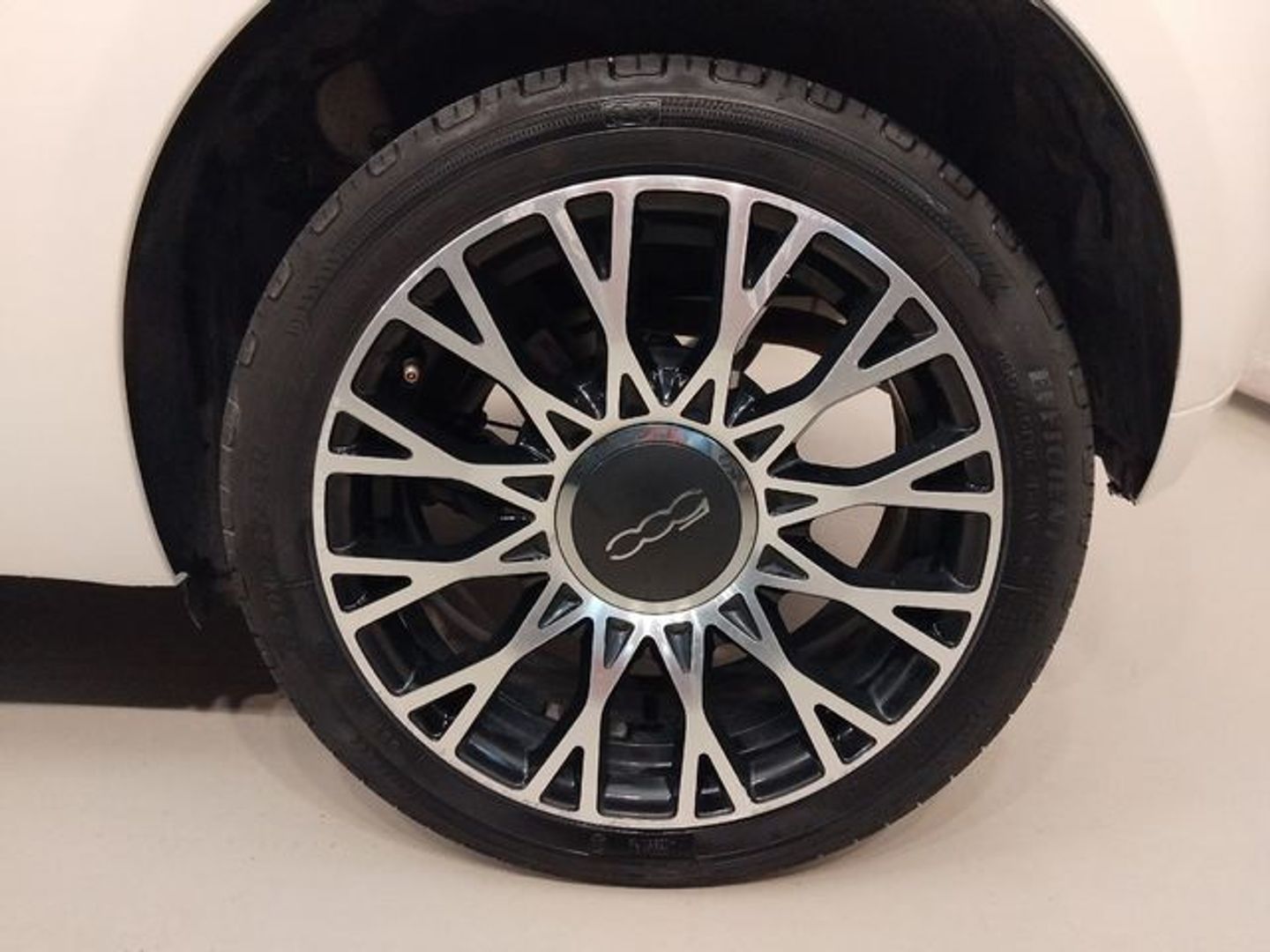 Fiat 500 1.0 Hybrid Dolcevita 51 kW (70 CV)