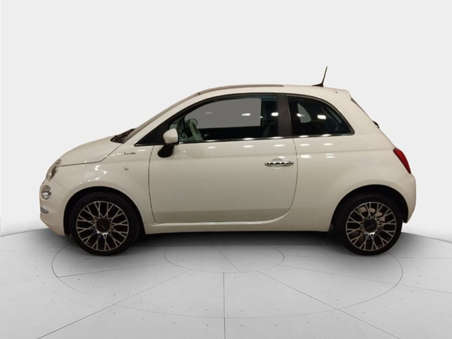 Fiat 500 1.0 Hybrid Dolcevita 51 kW (70 CV)