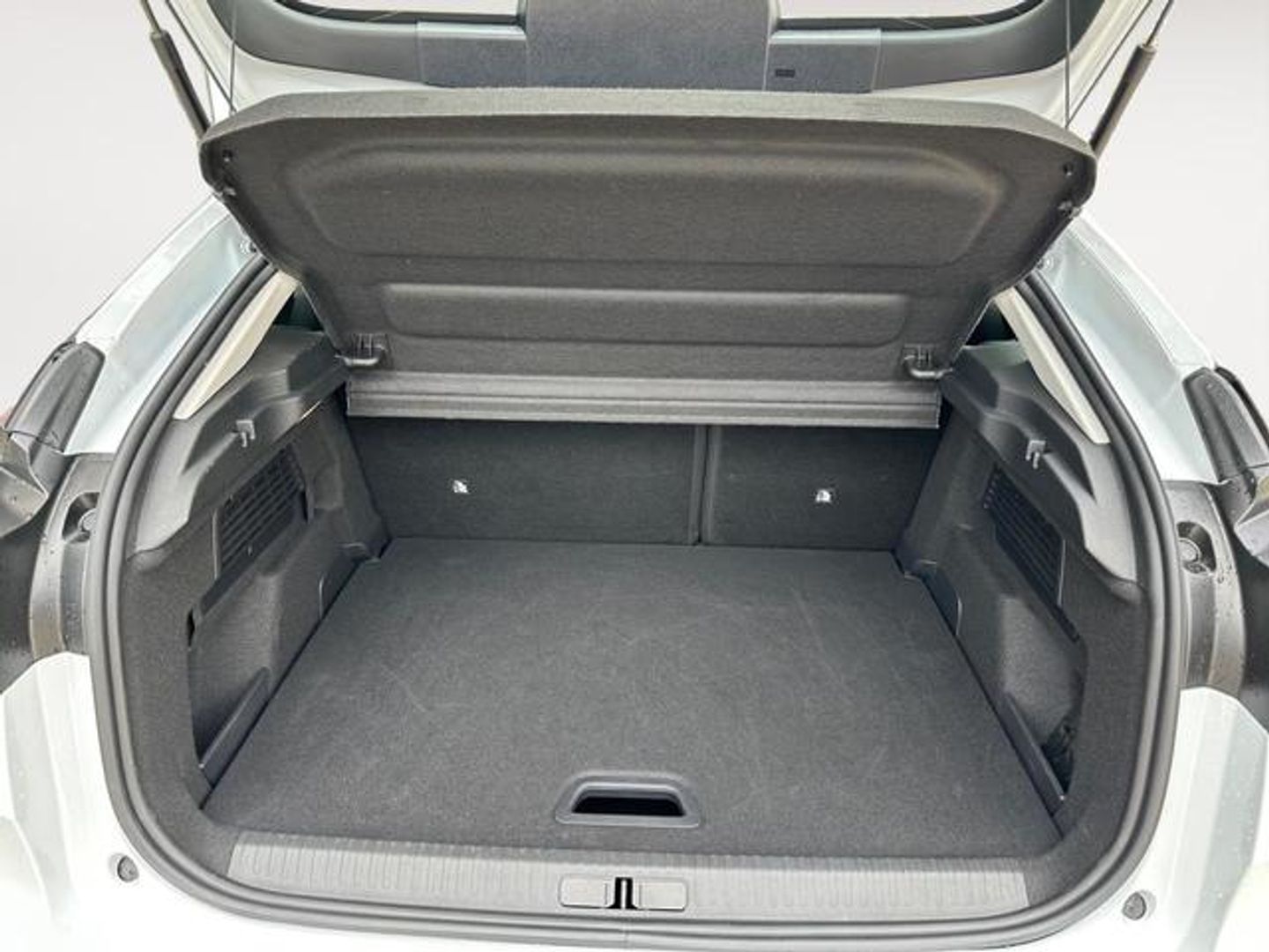 Citroen C4 Hybrid 136 Plus e-DCS6 100 kW (136 CV)
