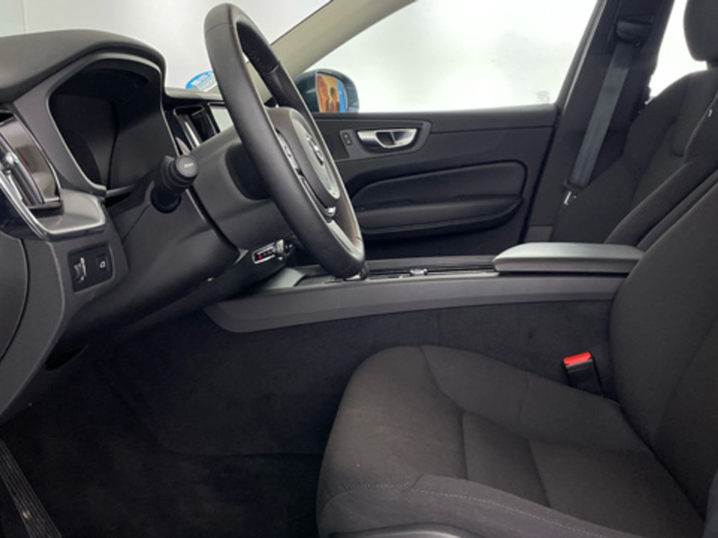 Volvo XC60 B4 D Momentum Pro Auto 145 kW (197 CV)