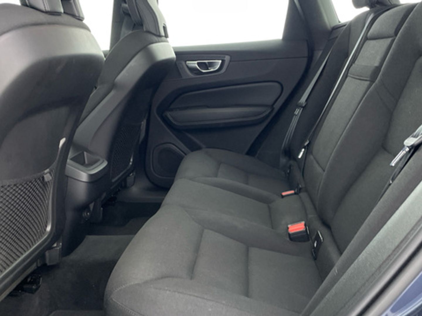 Volvo XC60 B4 D Momentum Pro Auto 145 kW (197 CV)