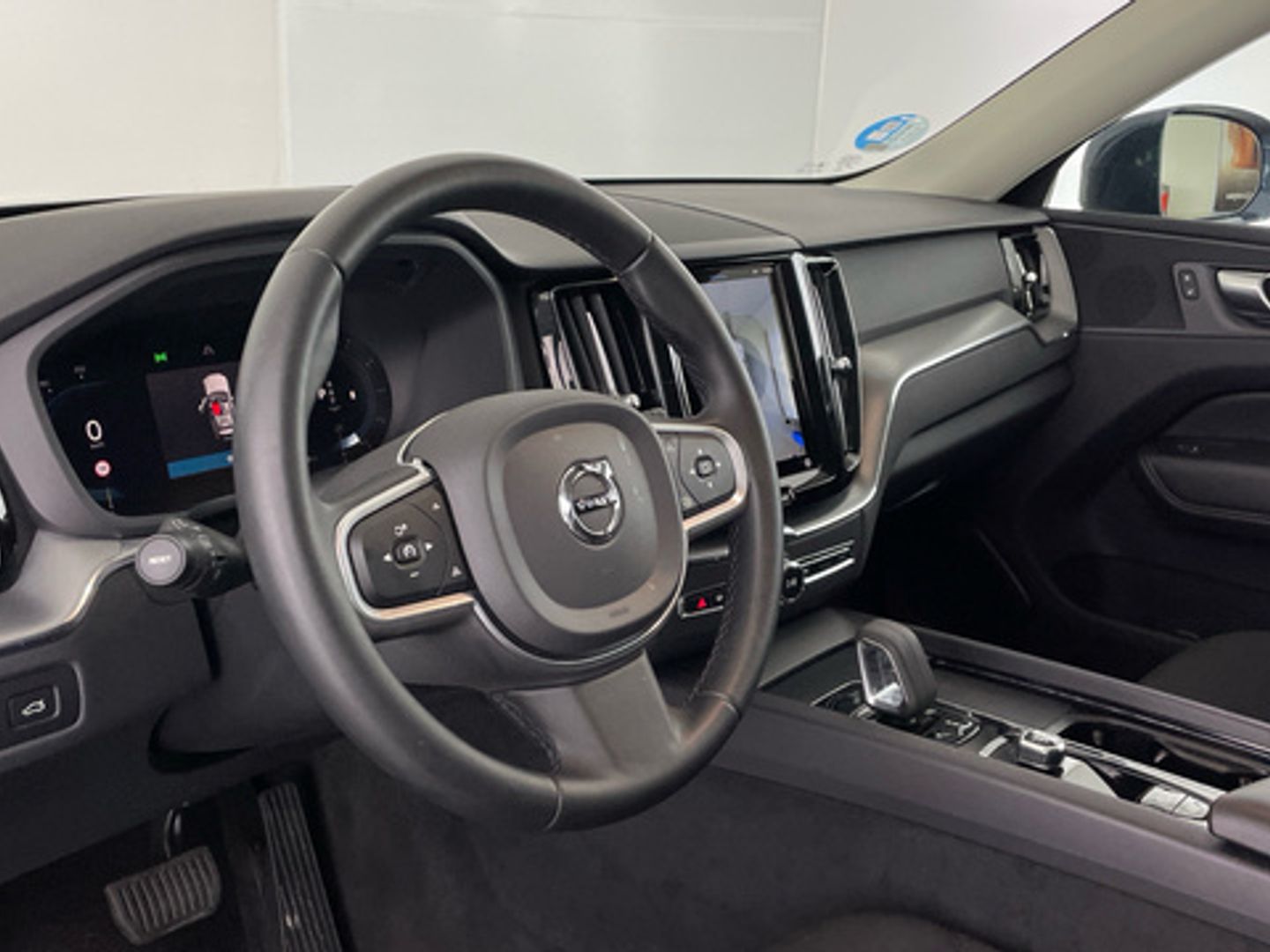 Volvo XC60 B4 D Momentum Pro Auto 145 kW (197 CV)