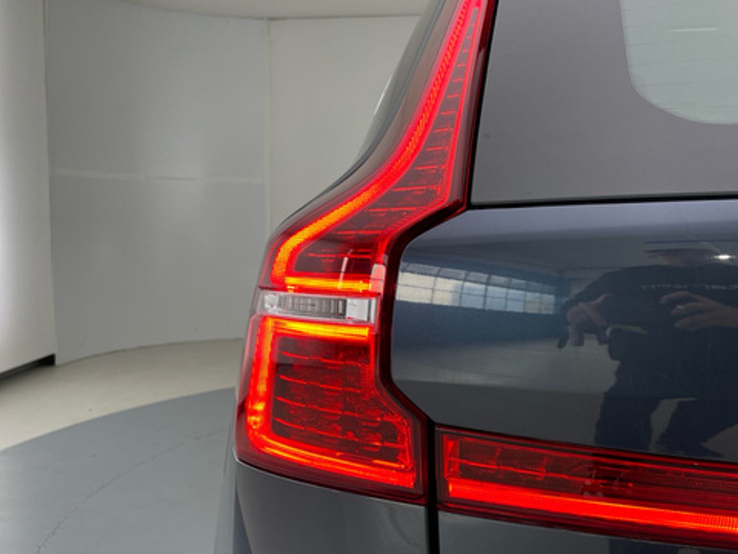 Volvo XC60 B4 D Momentum Pro Auto 145 kW (197 CV)