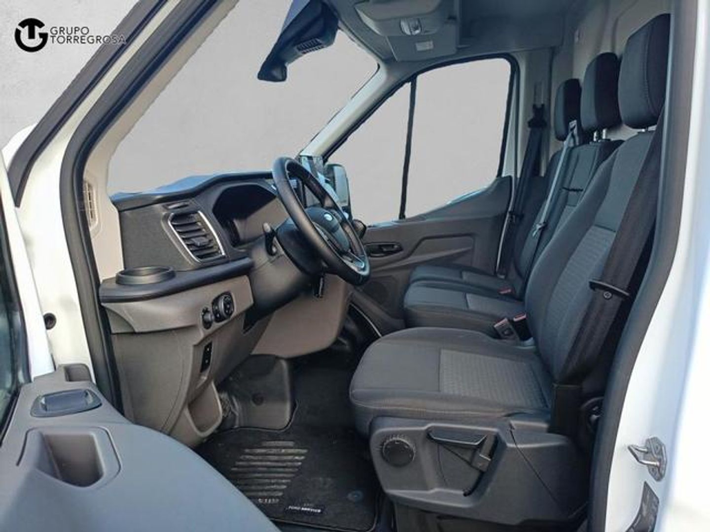 Ford Transit Furgon 350 L3H2 Trend 96 kW (130 CV)