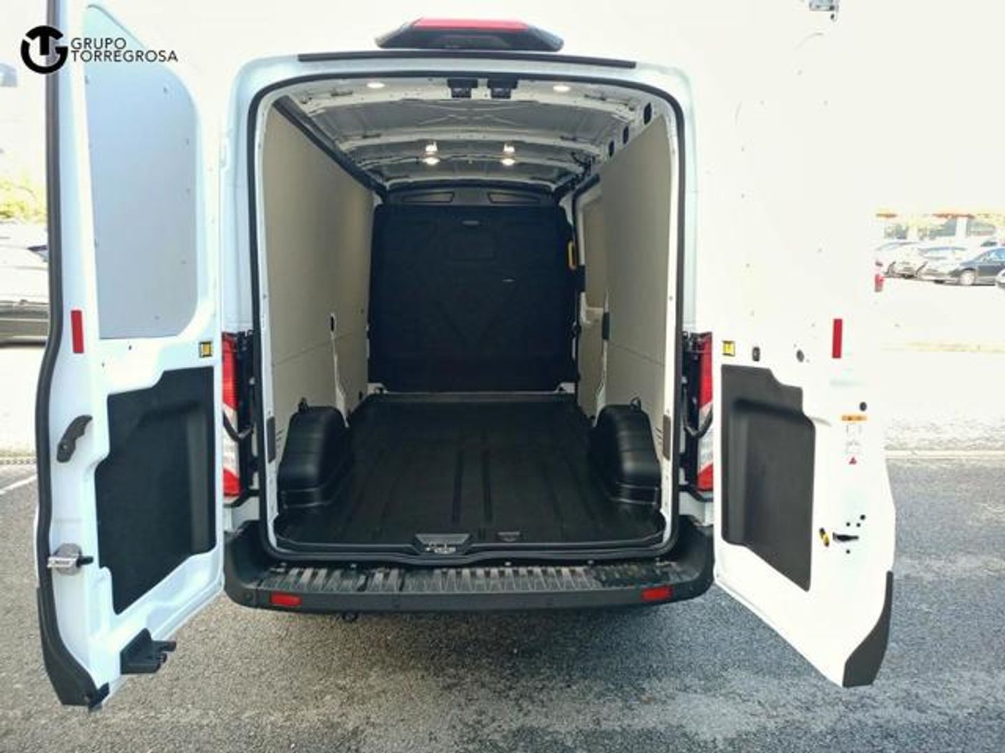 Ford Transit Furgon 350 L3H2 Trend 96 kW (130 CV)