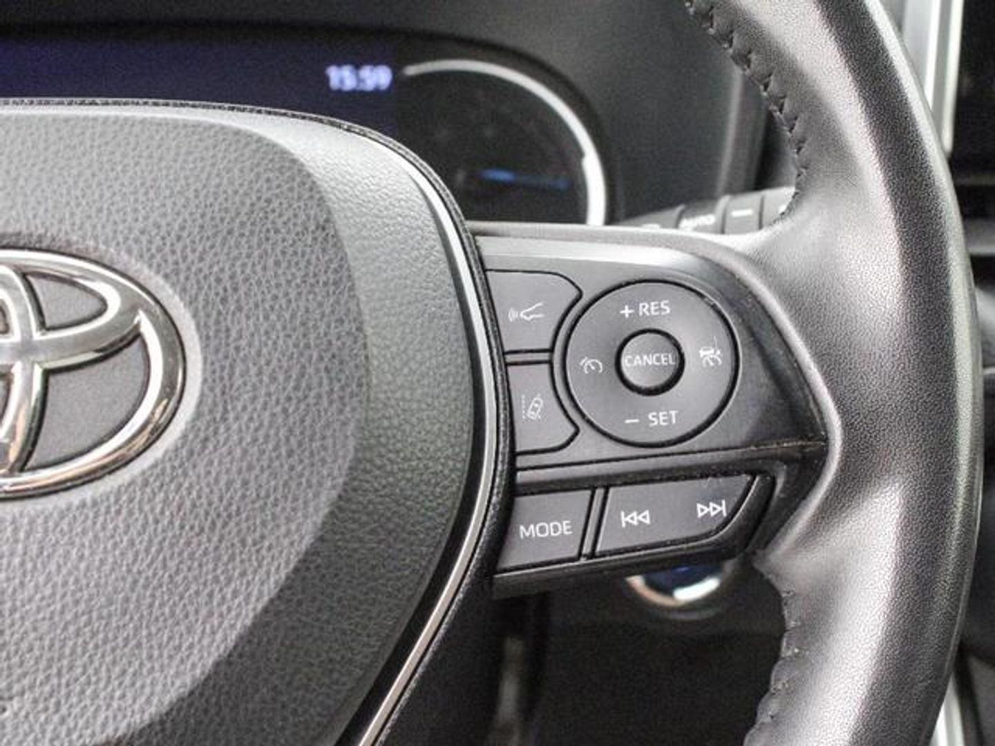 Toyota Rav4 2.5l hybrid Advance 4WD 163 kW (222 CV)
