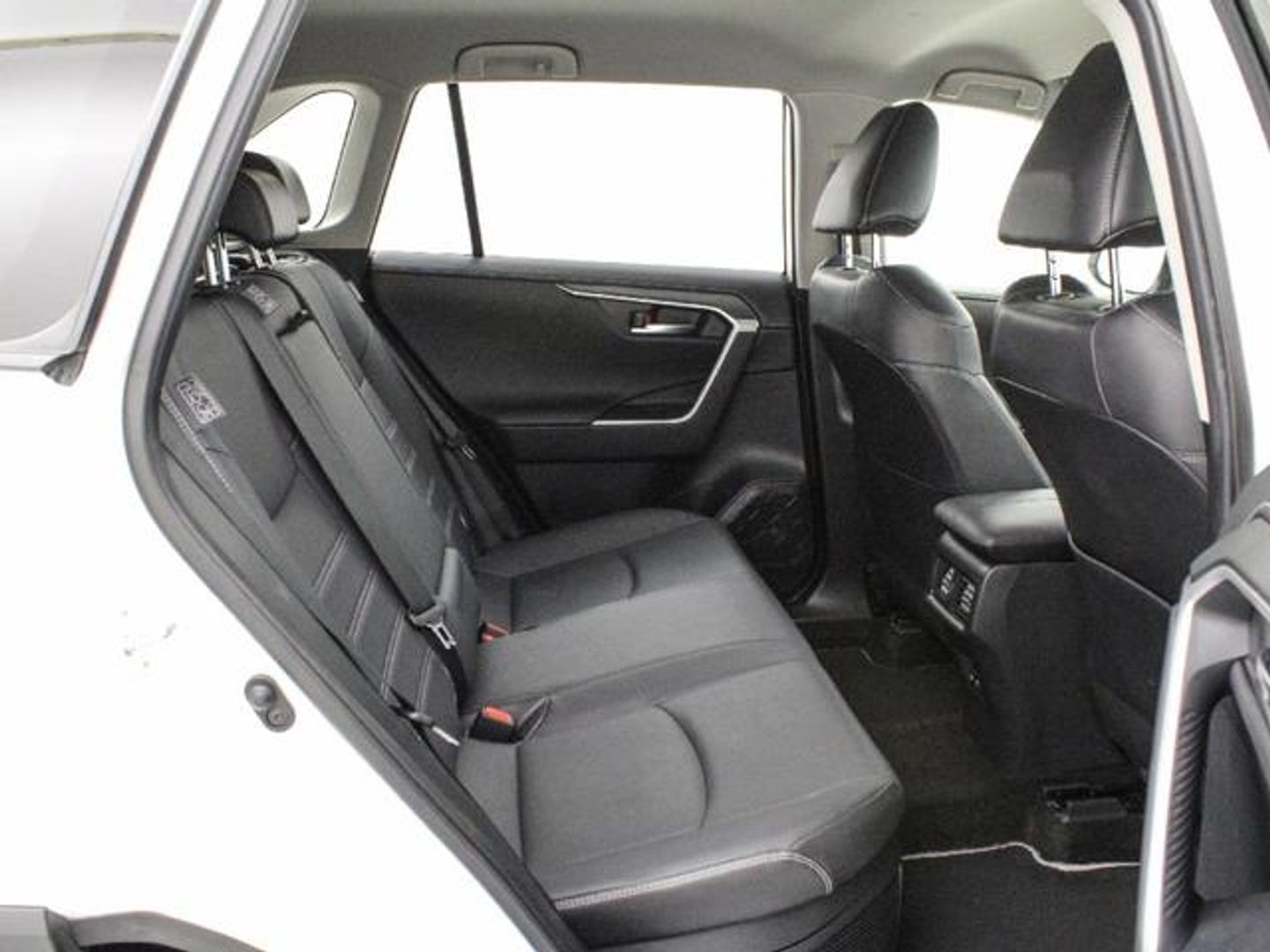 Toyota Rav4 2.5l hybrid Advance 4WD 163 kW (222 CV)