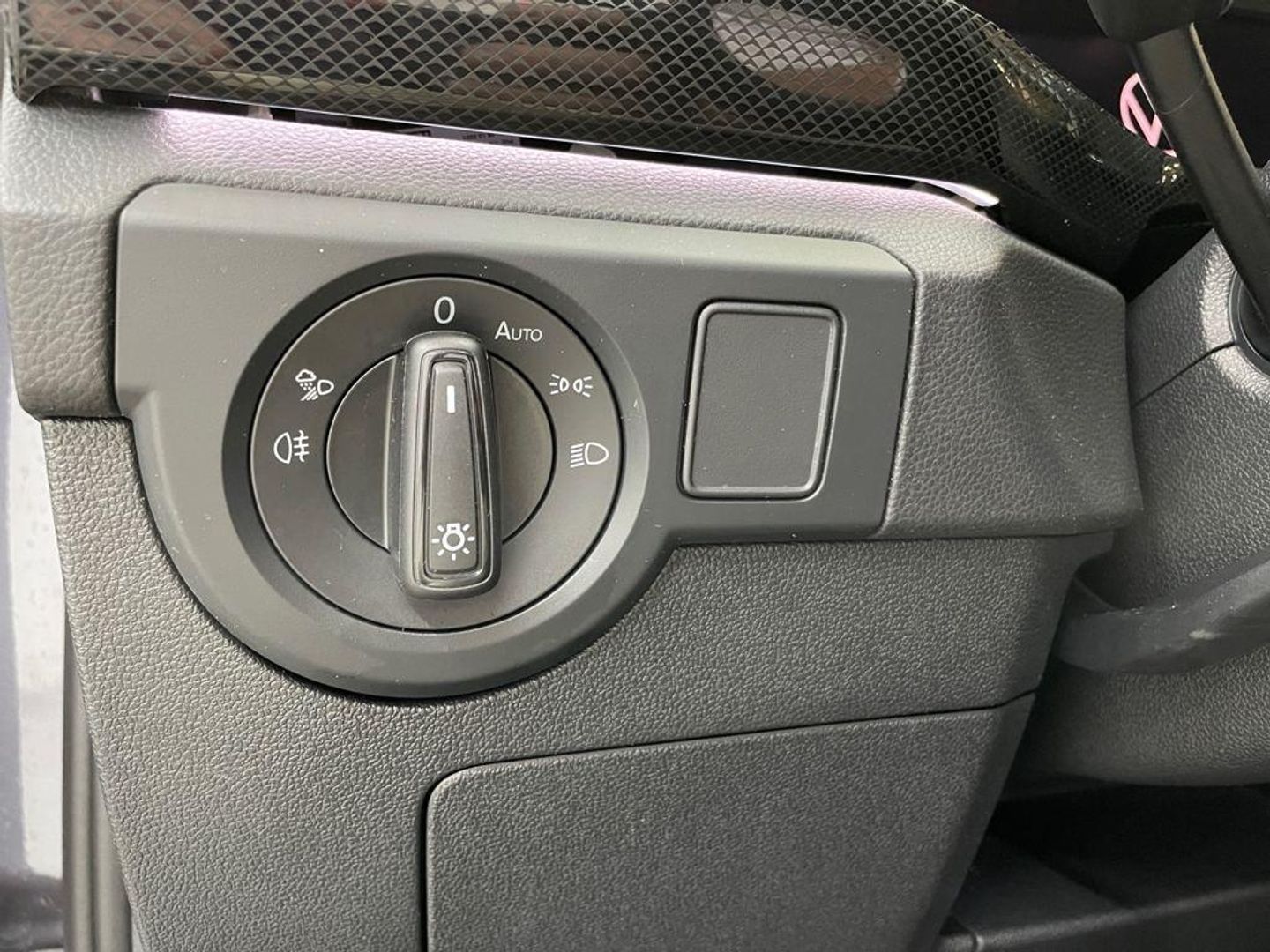 Volkswagen T-Cross R-Line 1.0 TSI 85 kW (116 CV) DSG
