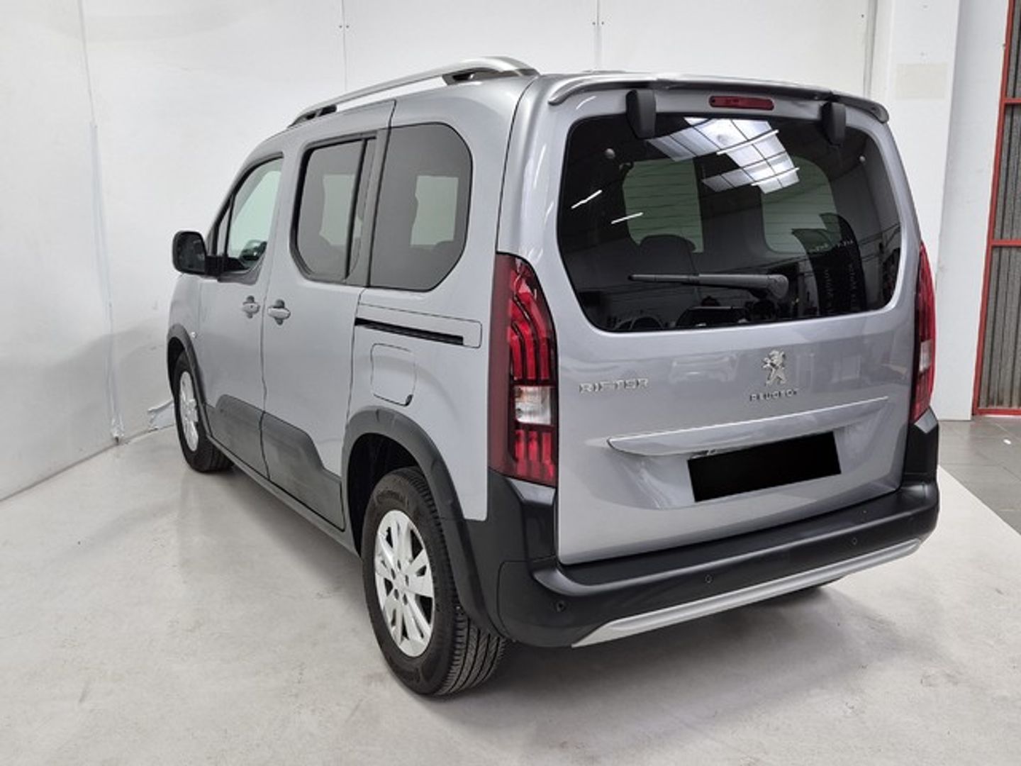 Peugeot Rifter BlueHDi 100 Allure Pack Standard 73 kW (100 CV)