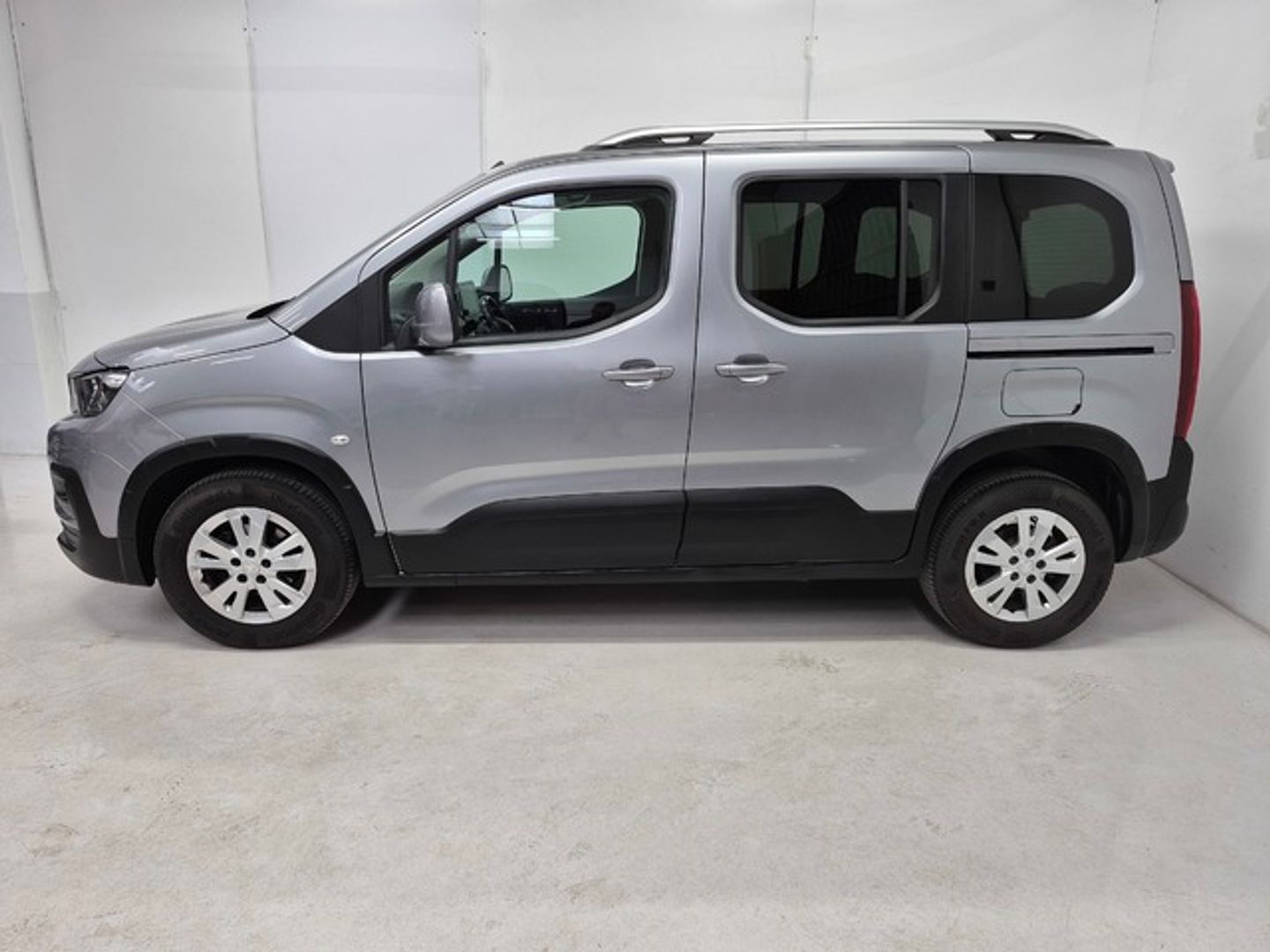 Peugeot Rifter BlueHDi 100 Allure Pack Standard 73 kW (100 CV)