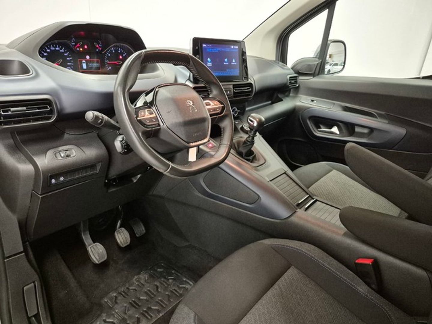 Peugeot Rifter BlueHDi 100 Allure Pack Standard 73 kW (100 CV)