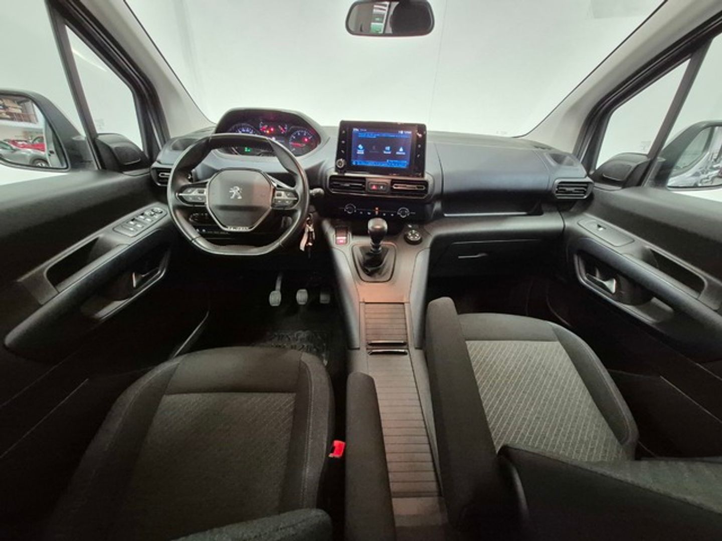 Peugeot Rifter BlueHDi 100 Allure Pack Standard 73 kW (100 CV)
