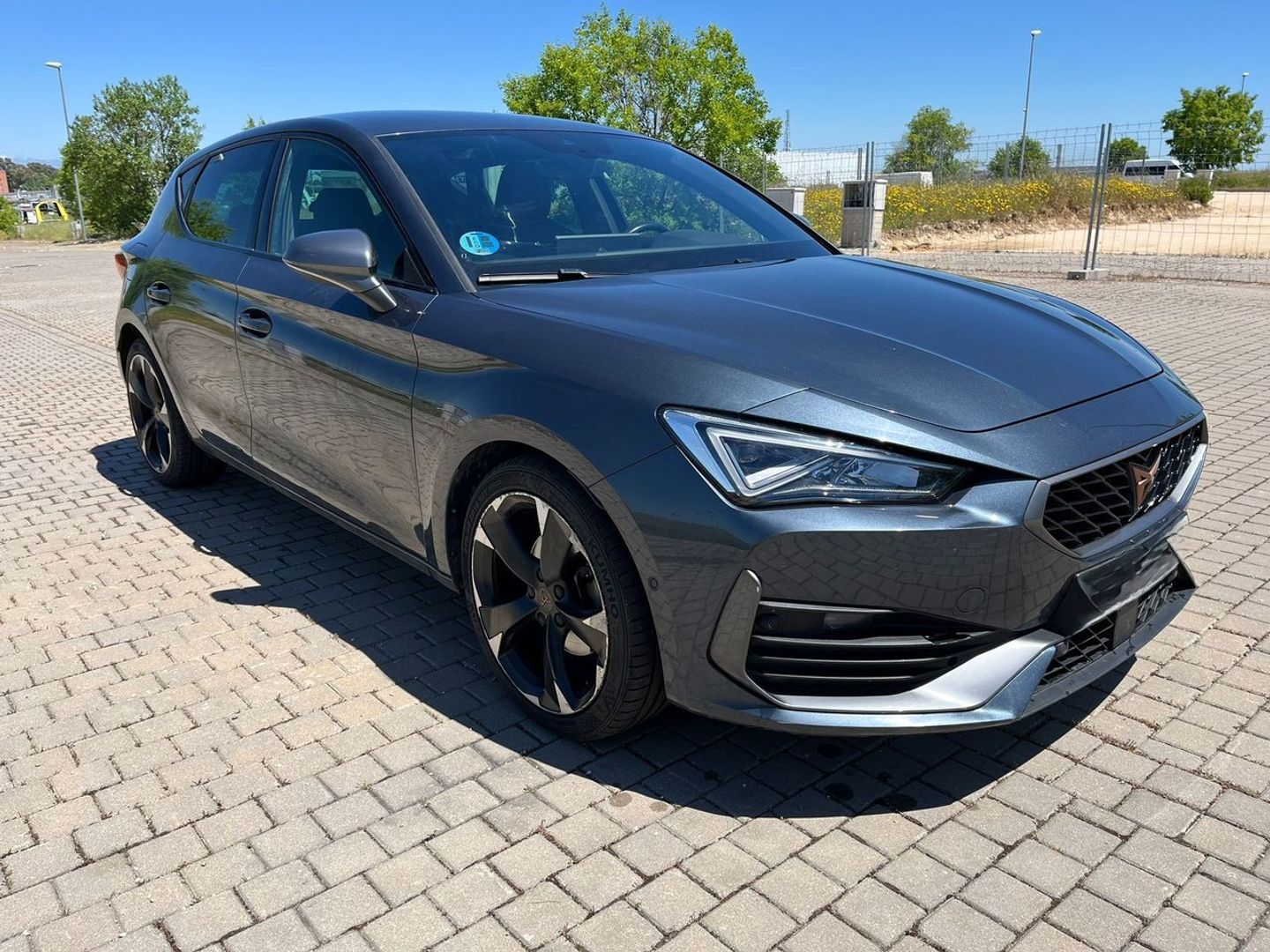 CUPRA León 1.5 eTSI DSG 110 kW (150 CV) Gris Sedan