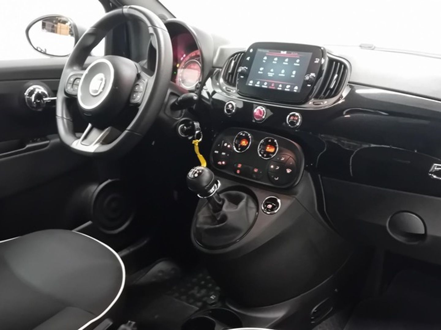 Fiat 500 1.0 Hybrid Sport 51 kW (70 CV)