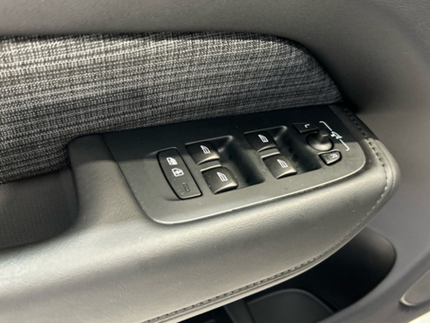 Volvo XC60 T6 Recharge Core AWD Auto 257 kW (350 CV)
