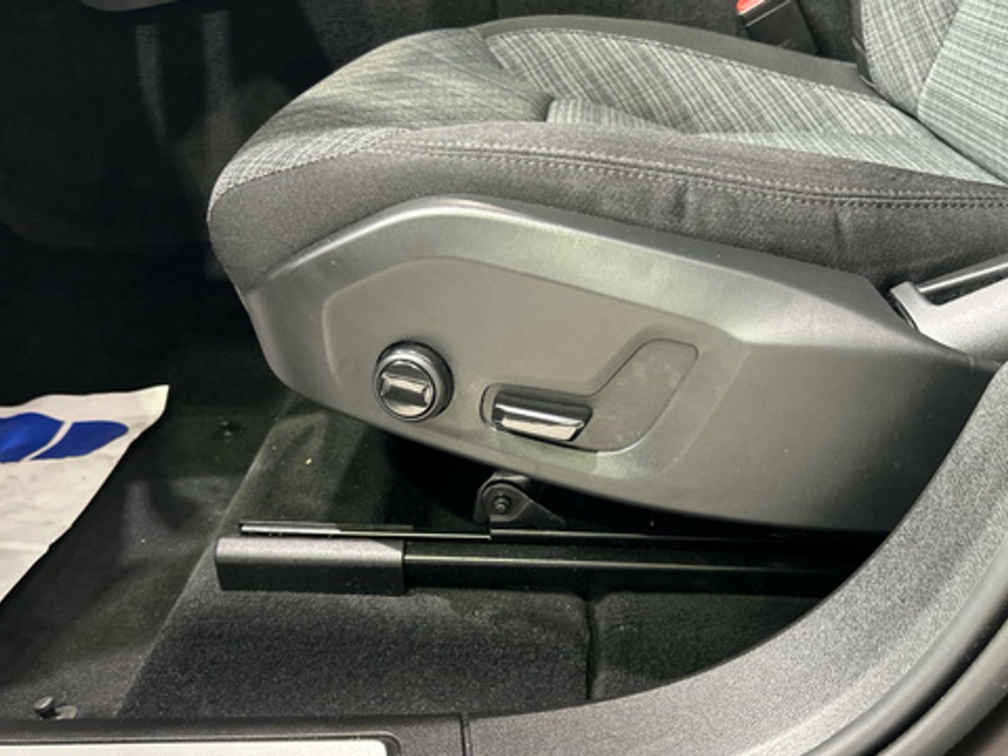 Volvo XC60 T6 Recharge Core AWD Auto 257 kW (350 CV)