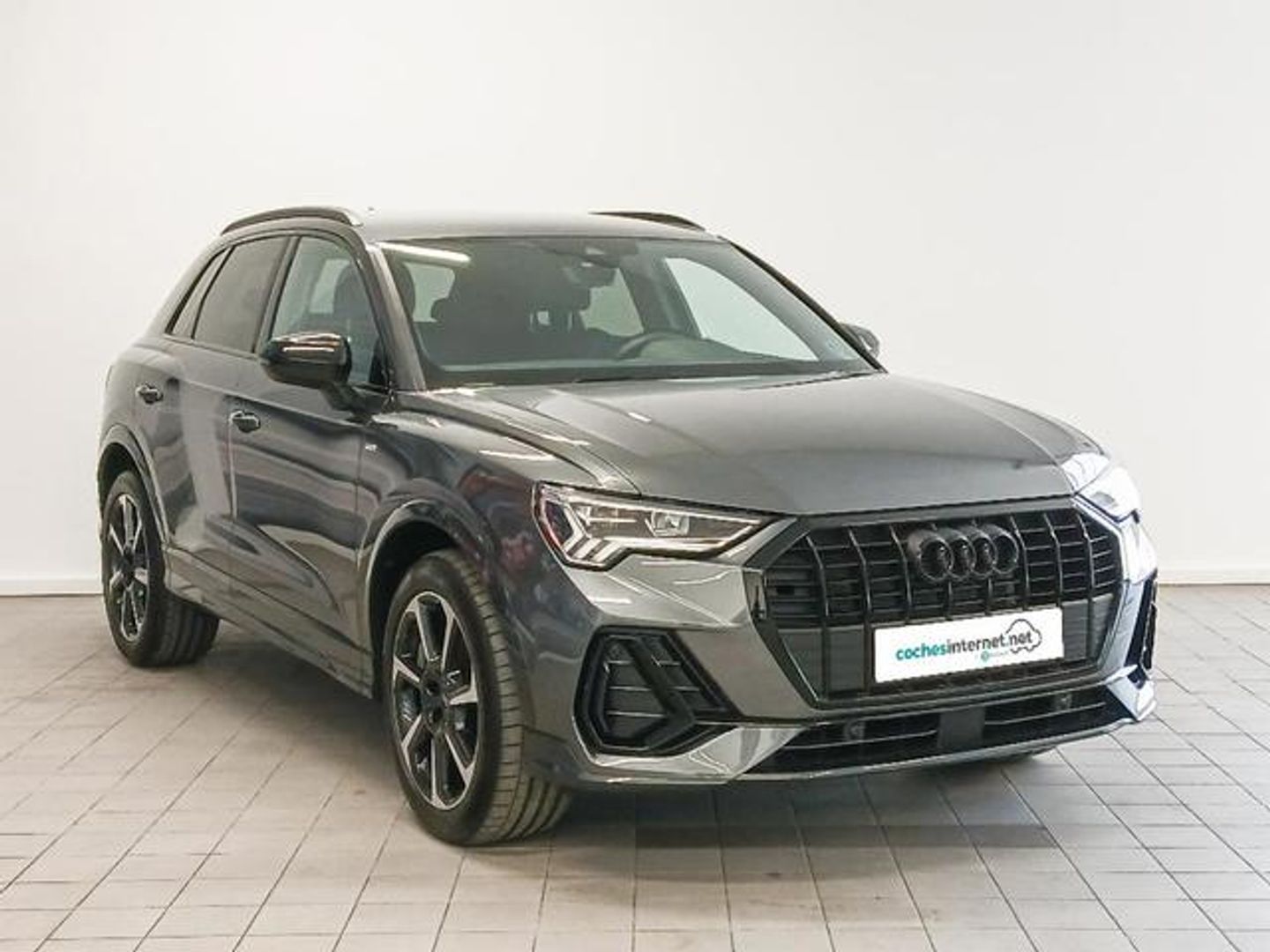 Audi Q3 Black line 35 TFSI 110 kW (150 CV) S tronic Gris SUV