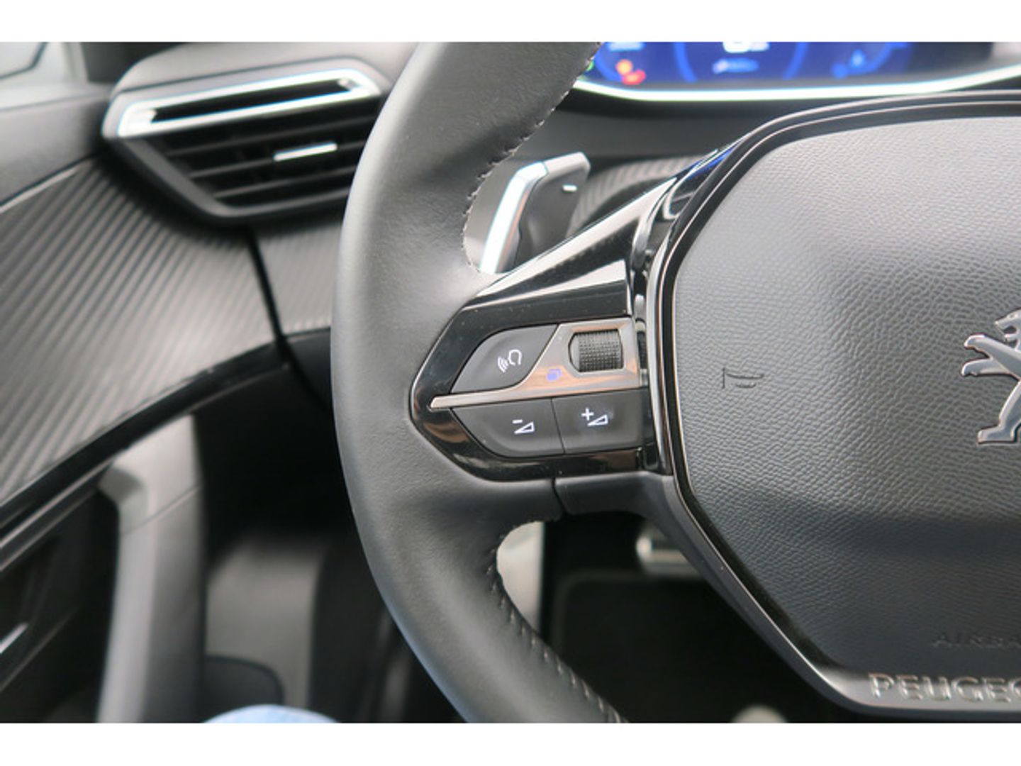 Peugeot 2008 PureTech 130 Roadtrip EAT8 96 kW (130 CV)