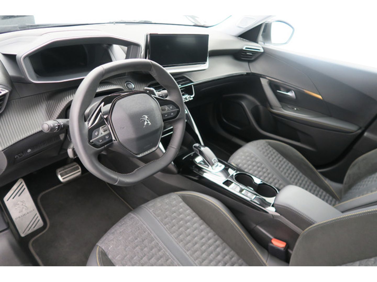 Peugeot 2008 PureTech 130 Roadtrip EAT8 96 kW (130 CV)