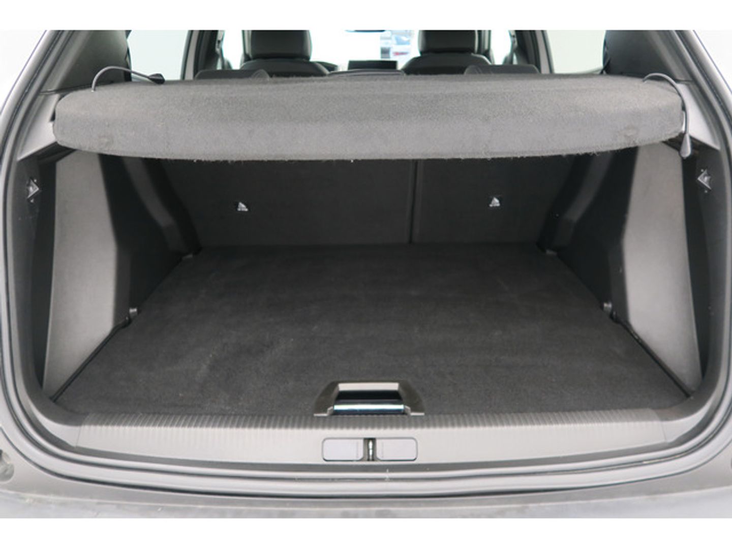 Peugeot 2008 BlueHDi 130 S&S Allure Pack EAT8 96 kW (130 CV)