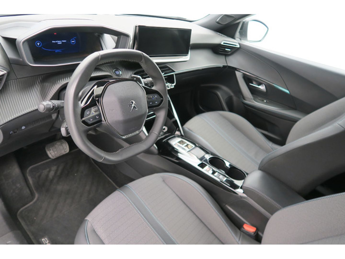 Peugeot 2008 BlueHDi 130 S&S Allure Pack EAT8 96 kW (130 CV)