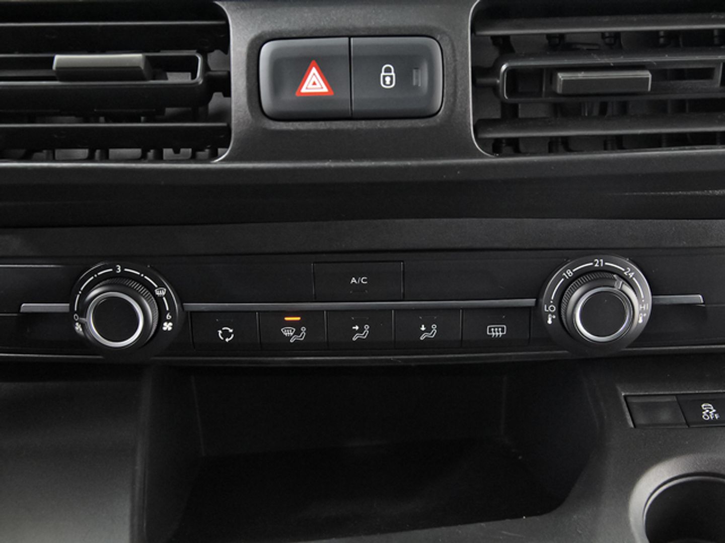 Peugeot Rifter BlueHDi 100 Active Standard 73 kW (100 CV)