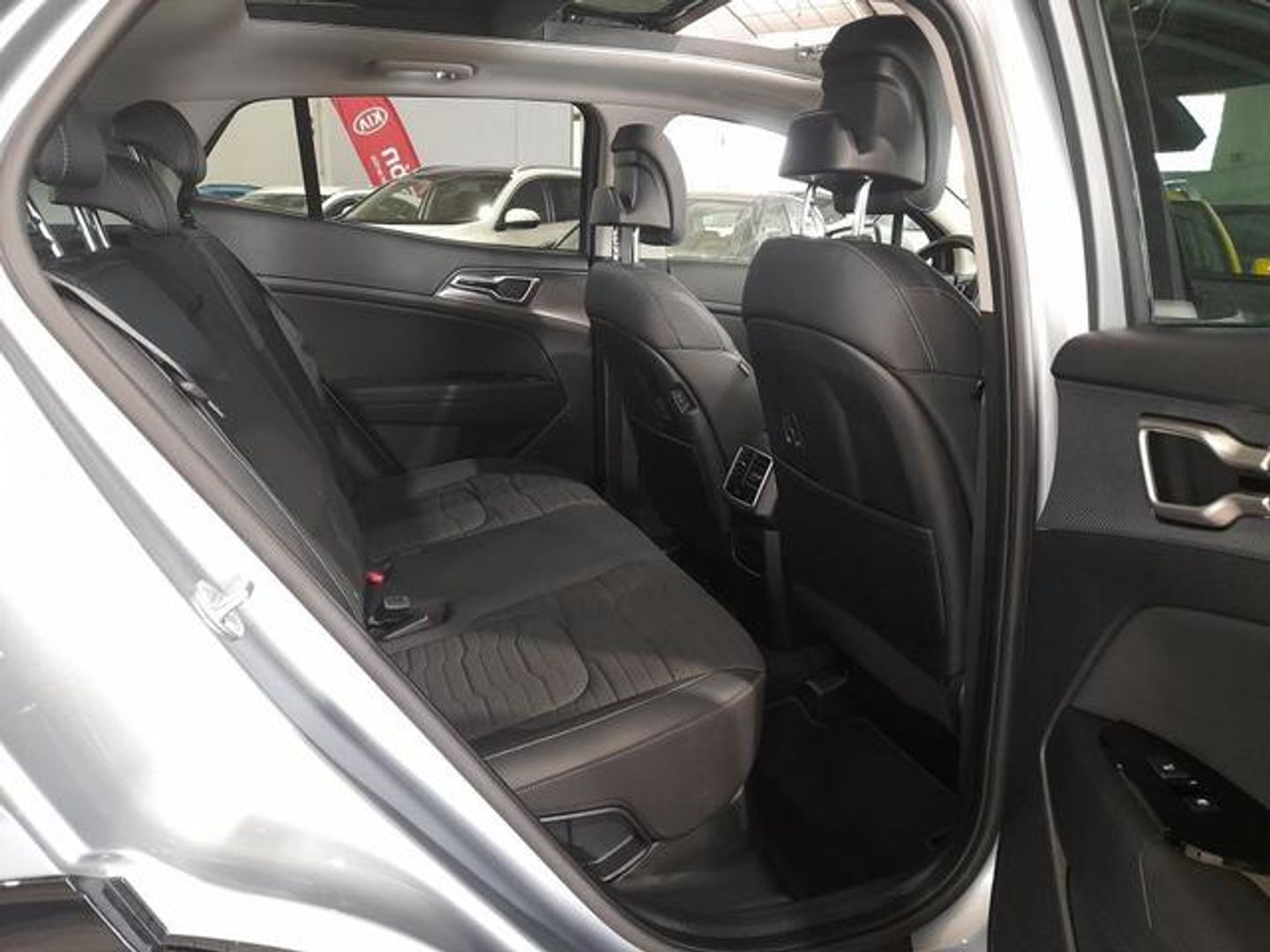 Kia Sportage 1.6 T-GDi HEV Tech 4x2 Auto 171 kW (230 CV)