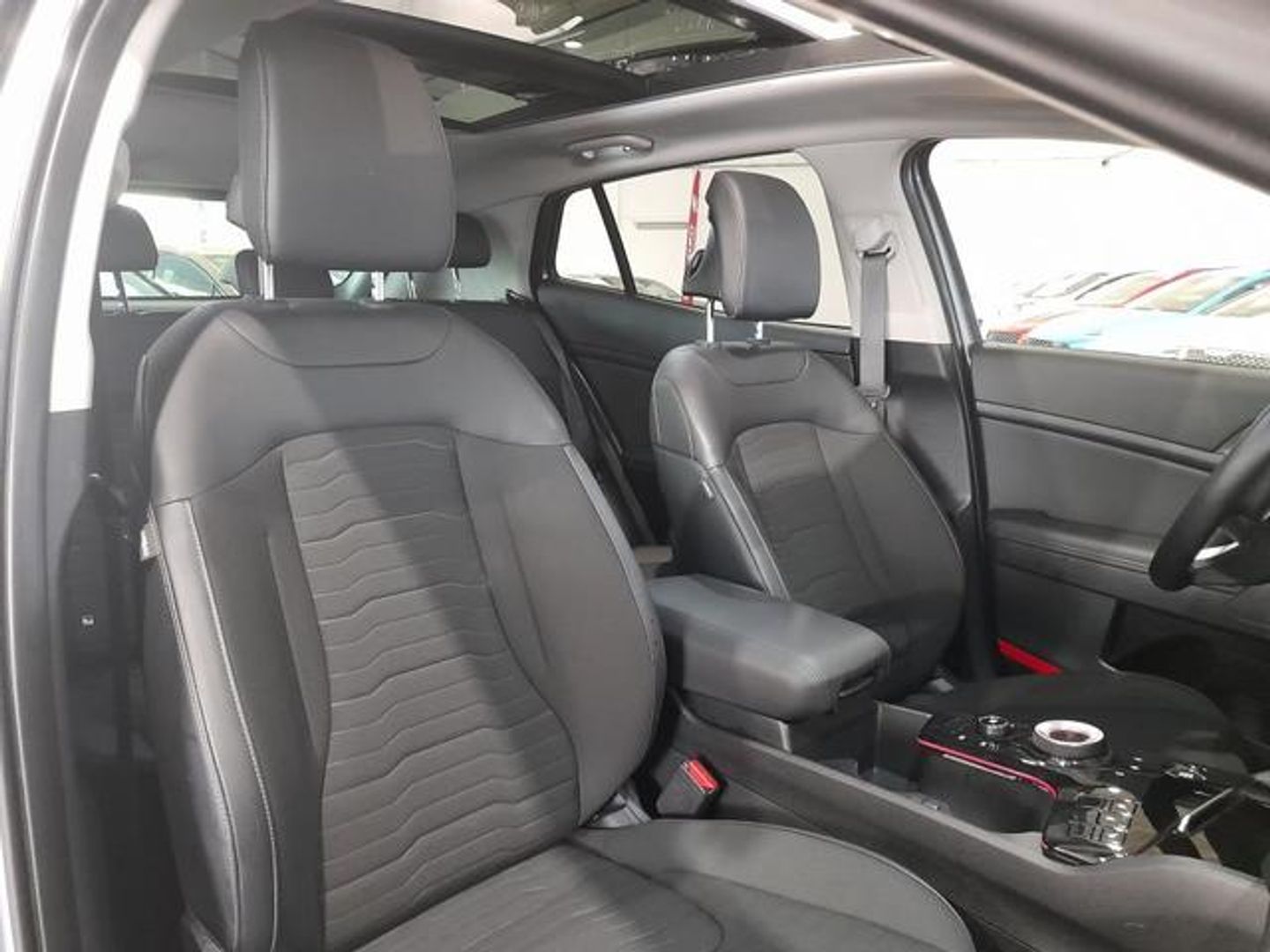 Kia Sportage 1.6 T-GDi HEV Tech 4x2 Auto 171 kW (230 CV)