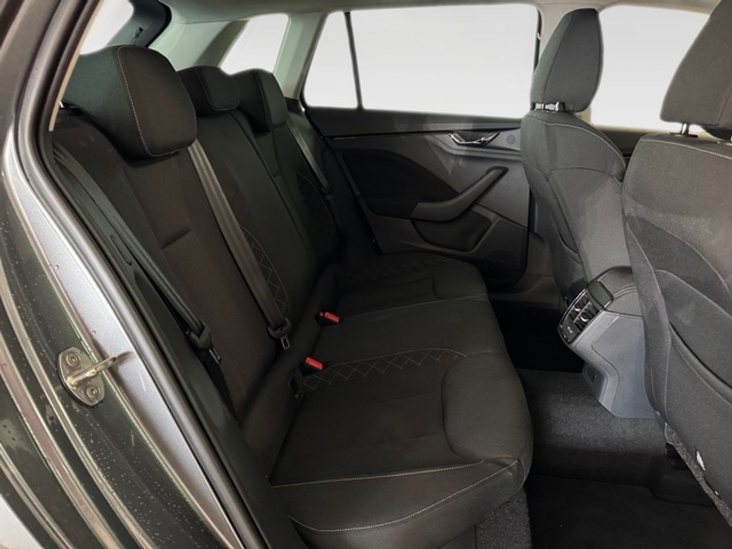 Skoda Kamiq 1.0 TSI Ambition DSG 81 kW (110 CV)