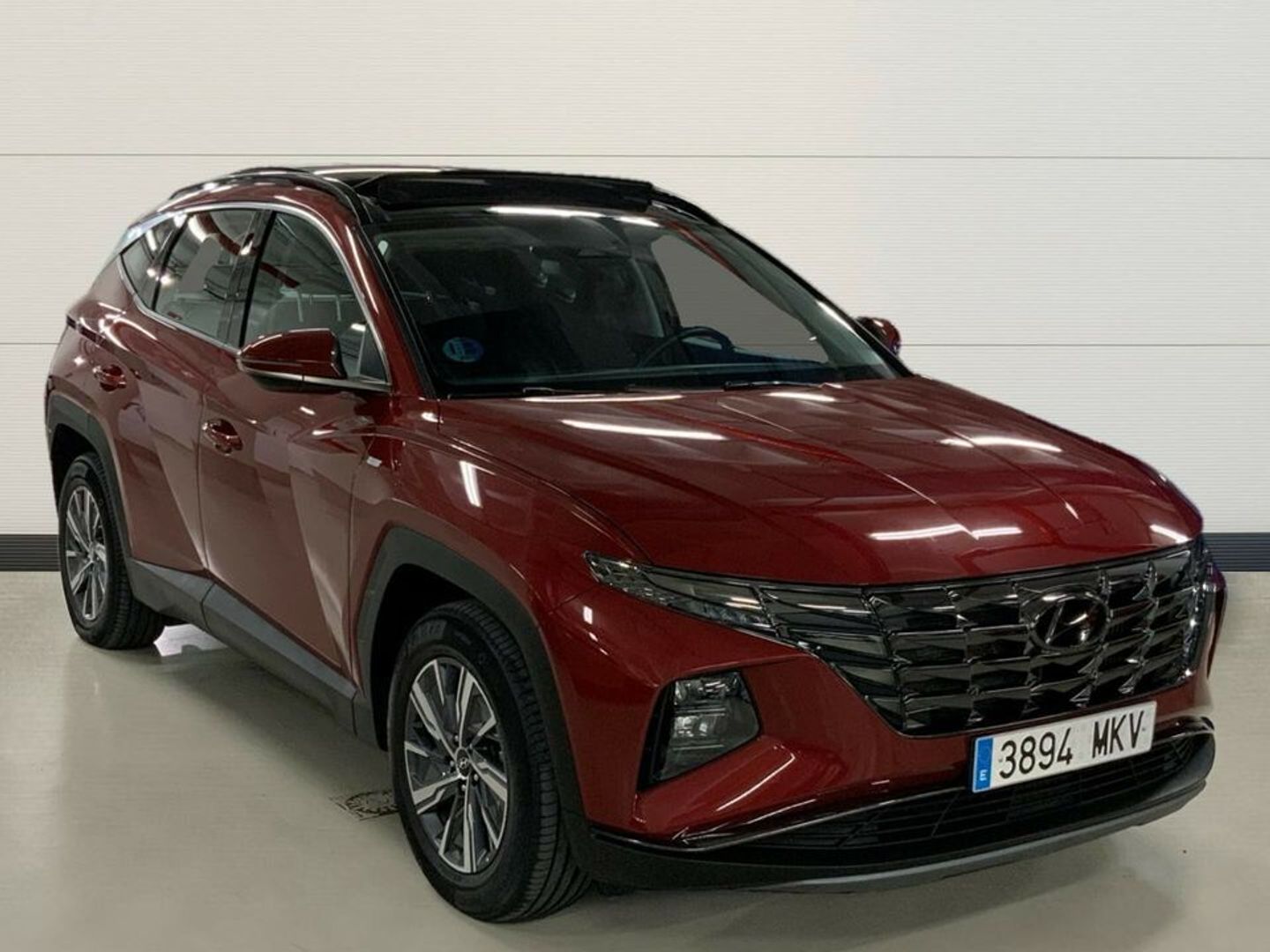 Hyundai Tucson 1.6 TGDI 48V Maxx Sky 110 kW (150 CV) Rojo SUV