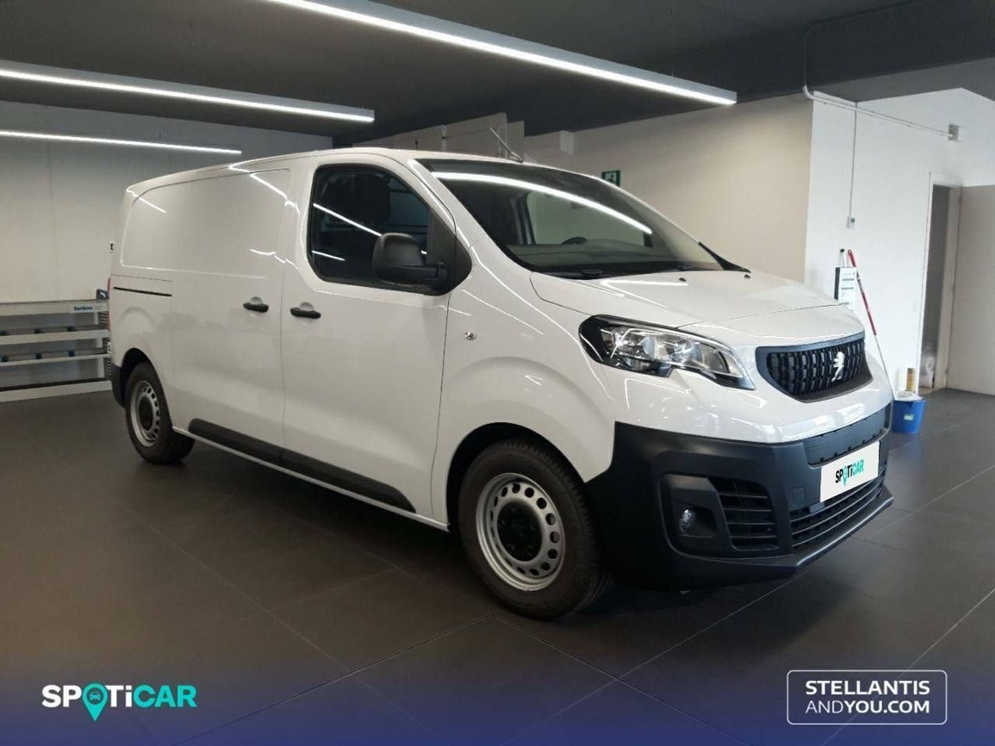 Peugeot e-Expert Furgón Eléctrico Standard 75kWh 100 kW (136 CV)