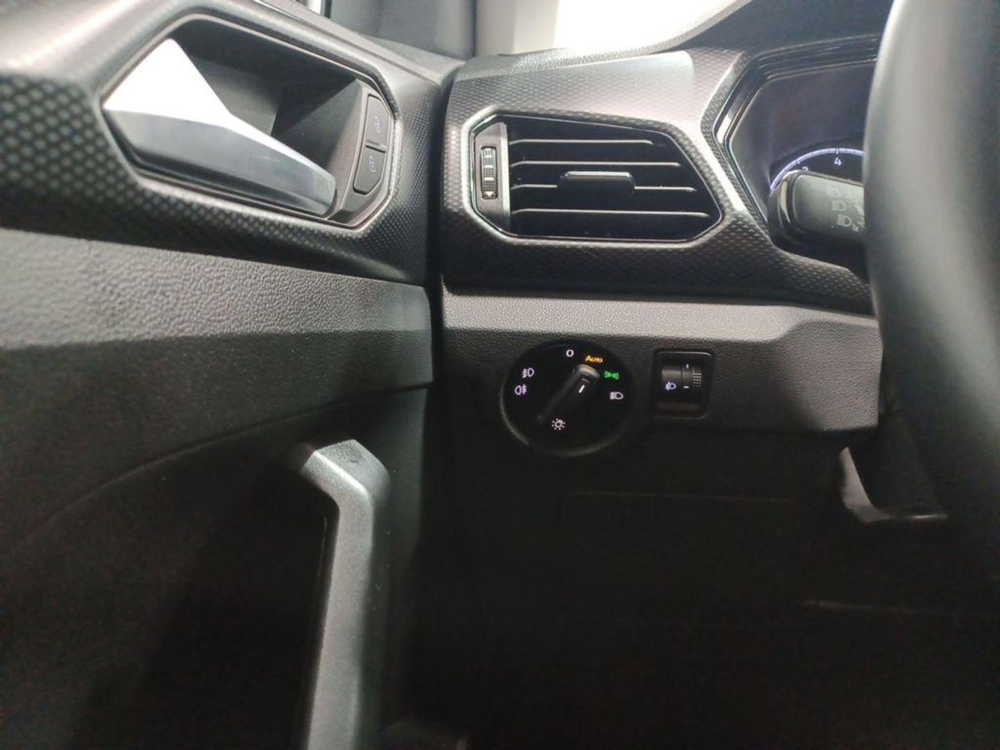 Volkswagen T-Cross Advance 1.0 TSI 81 kW (110 CV) DSG