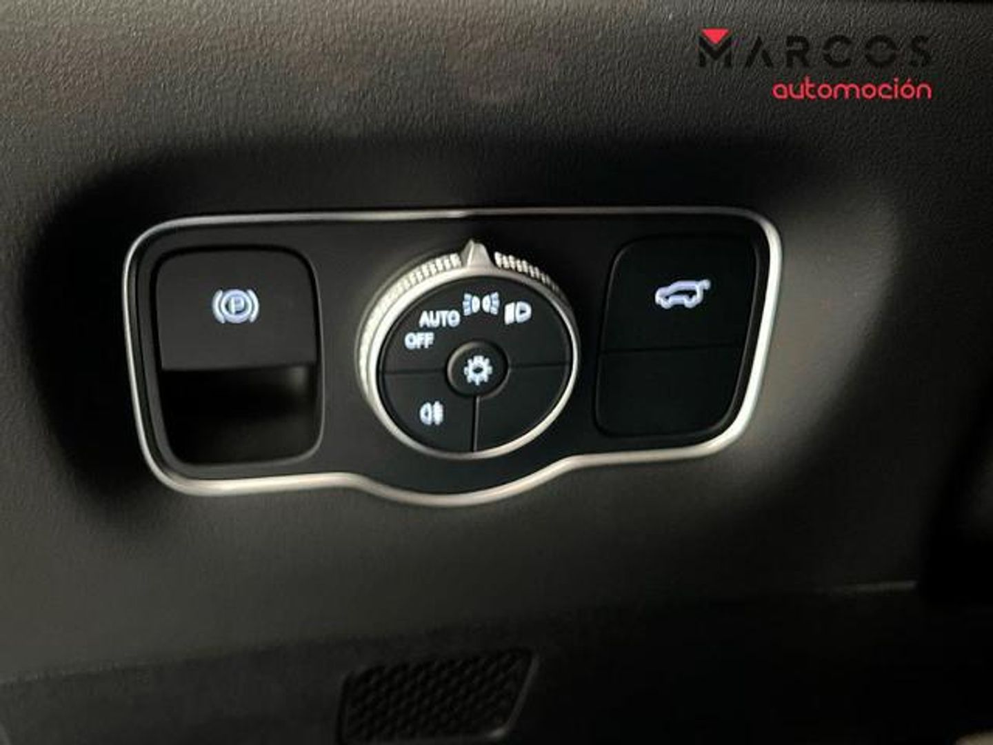 Ebro S800 1.6 TGDI Luxury DCT 108 kW (147 CV)