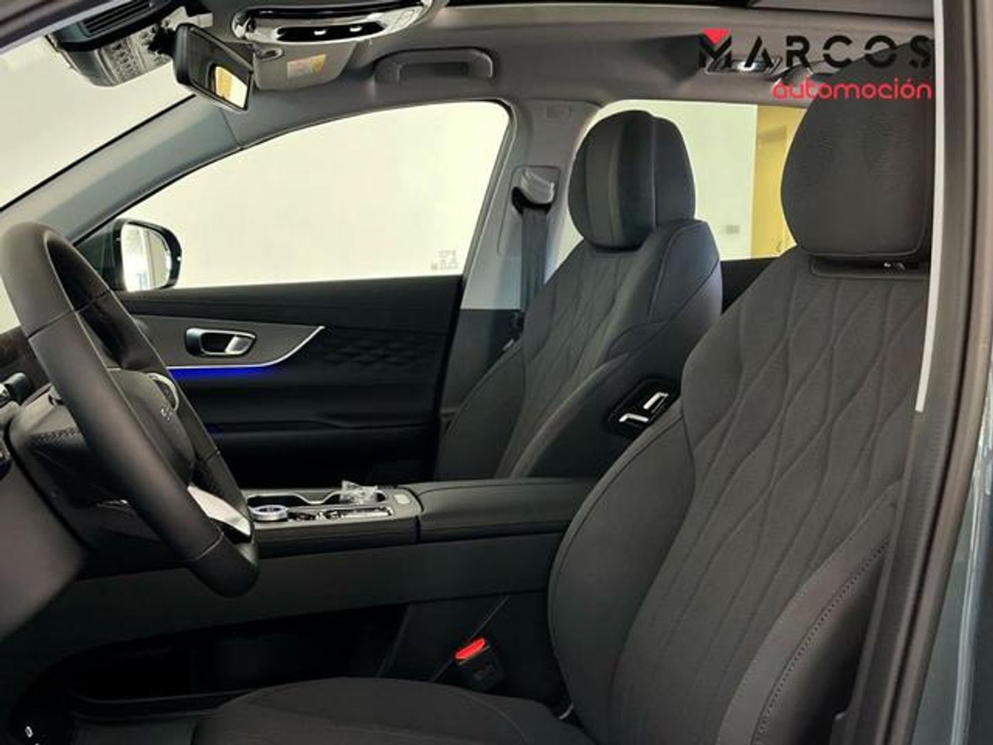Ebro S800 1.6 TGDI Luxury DCT 108 kW (147 CV)