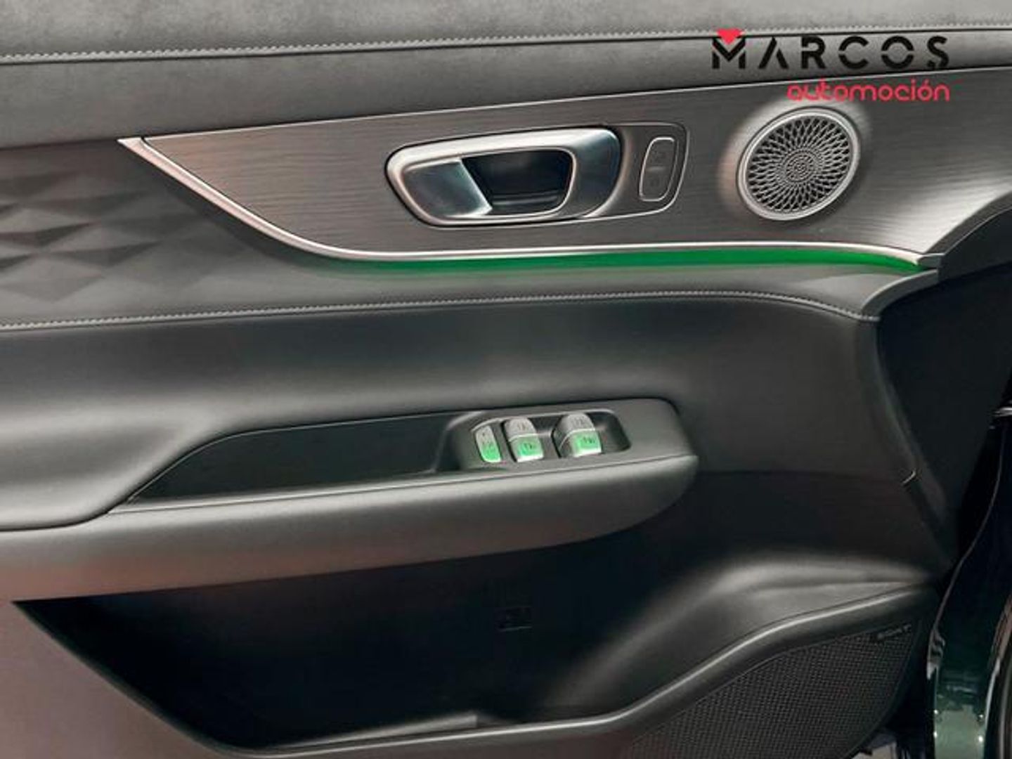 Ebro S800 1.5 TGDI PHEV Luxury E-CVT 255 kW (347 CV)