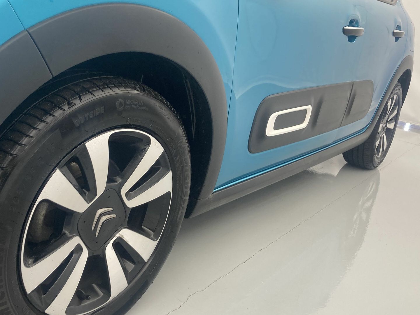 Citroen C3 PureTech 82 Shine 61 kW (83 CV)