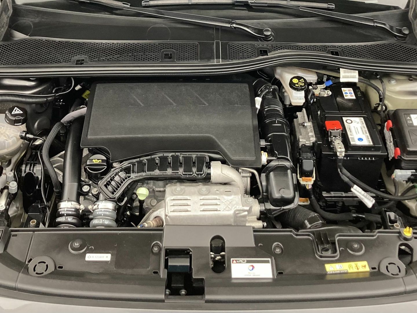 Peugeot 208 PureTech 100 Allure 75 kW (100 CV)
