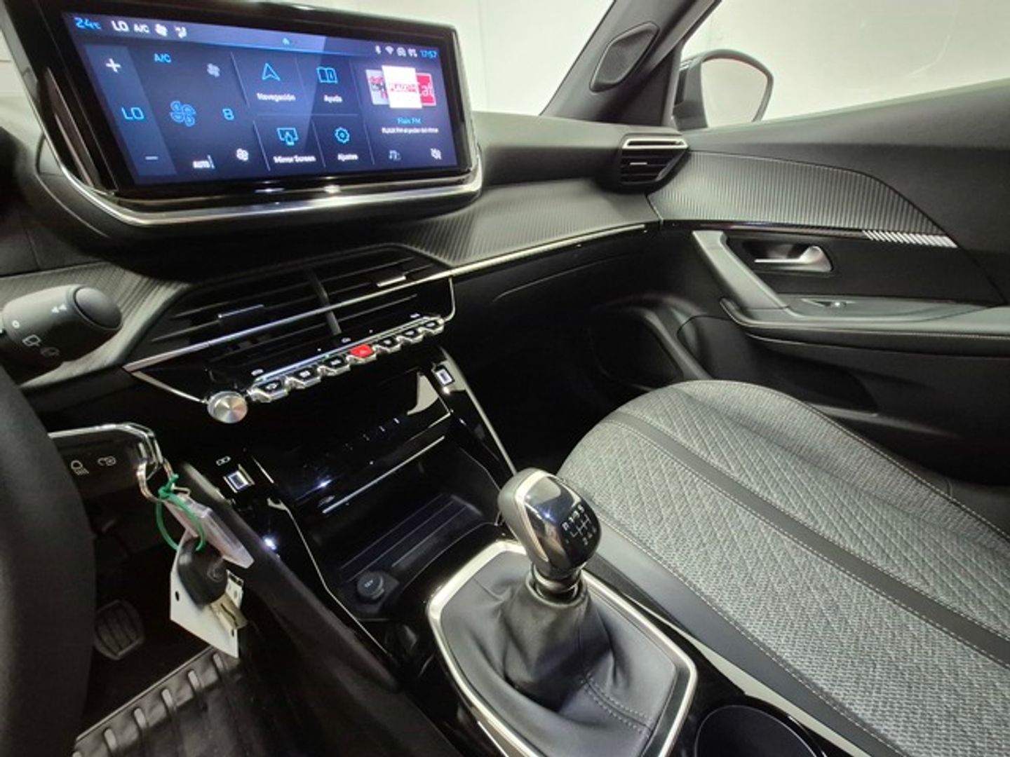 Peugeot 2008 PureTech 100 S&S Allure 75 kW (100 CV)