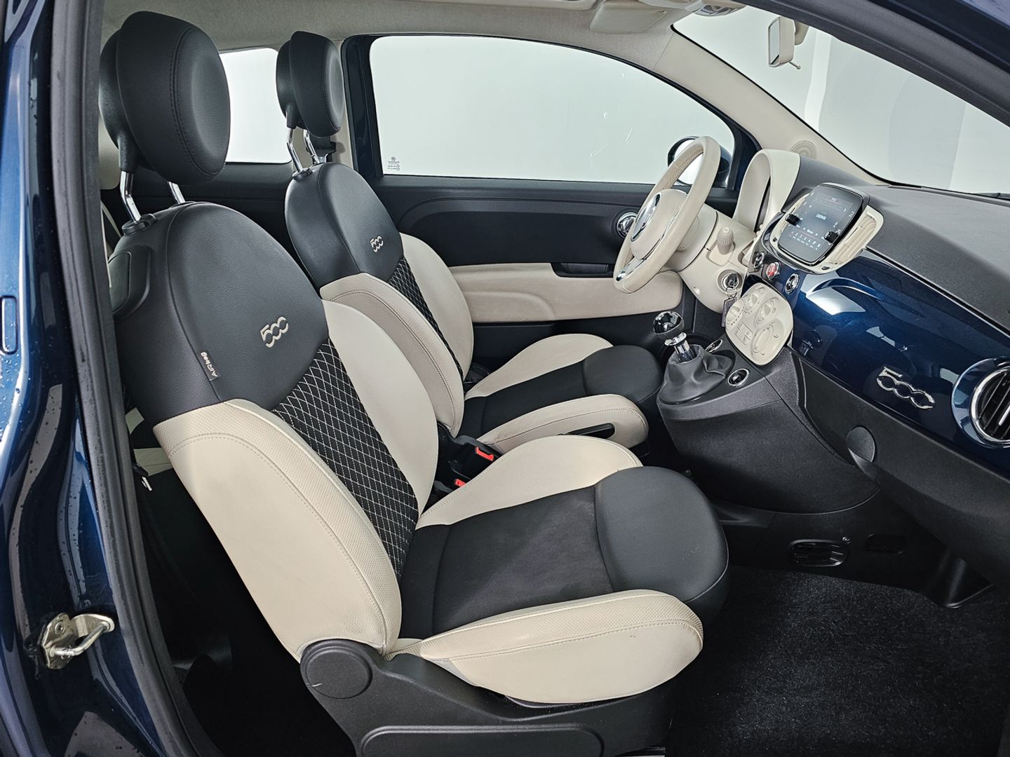 Fiat 500 1.0 Hybrid Dolcevita 51 kW (70 CV)