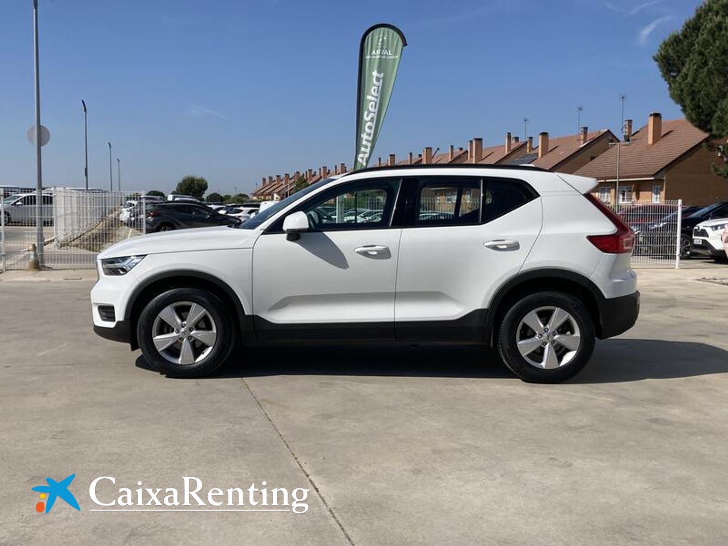 Volvo XC40 T2 Momentum Core 95 kW (129 CV)
