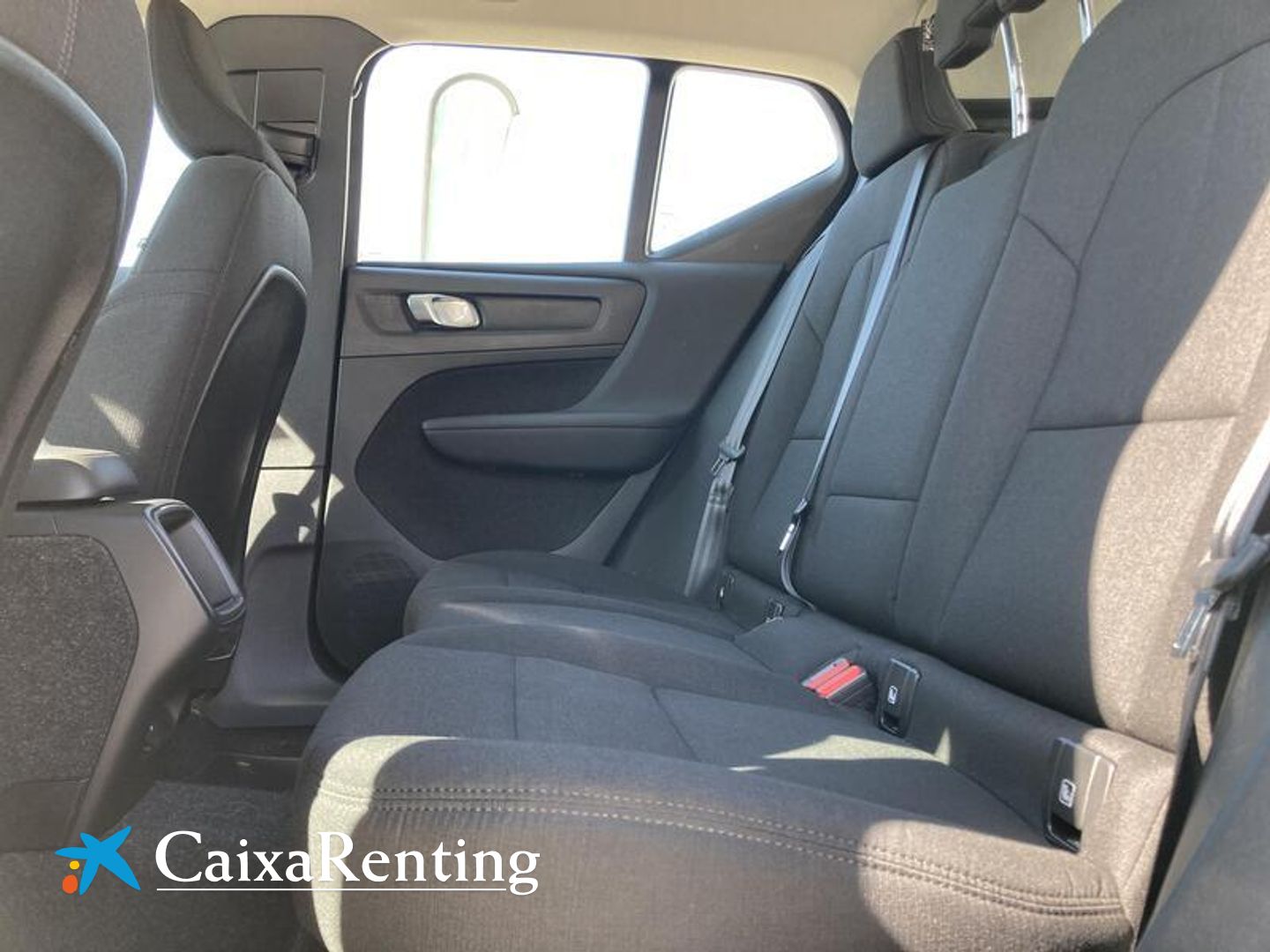Volvo XC40 T2 Momentum Core 95 kW (129 CV)