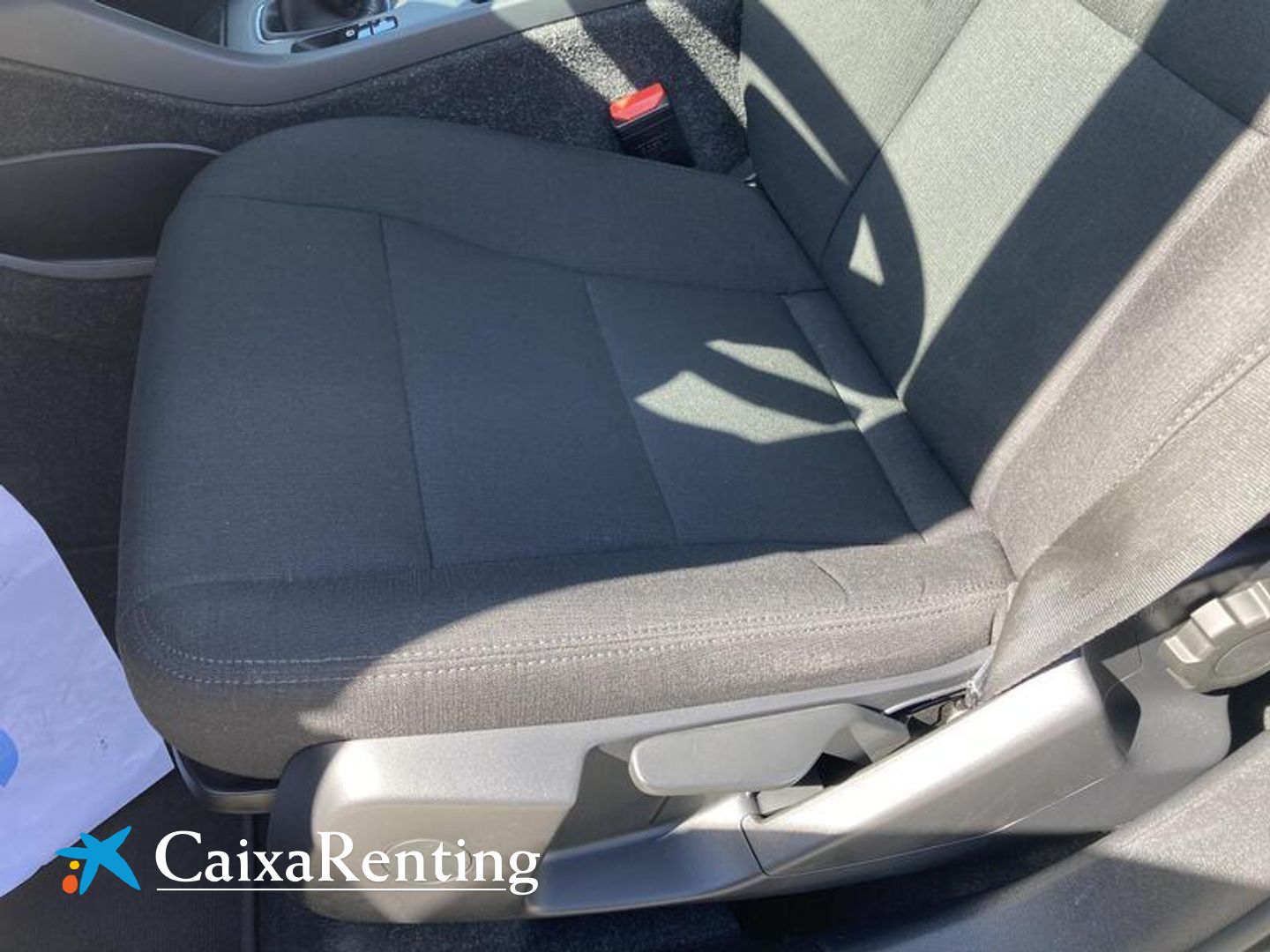 Volvo XC40 T2 Momentum Core 95 kW (129 CV)