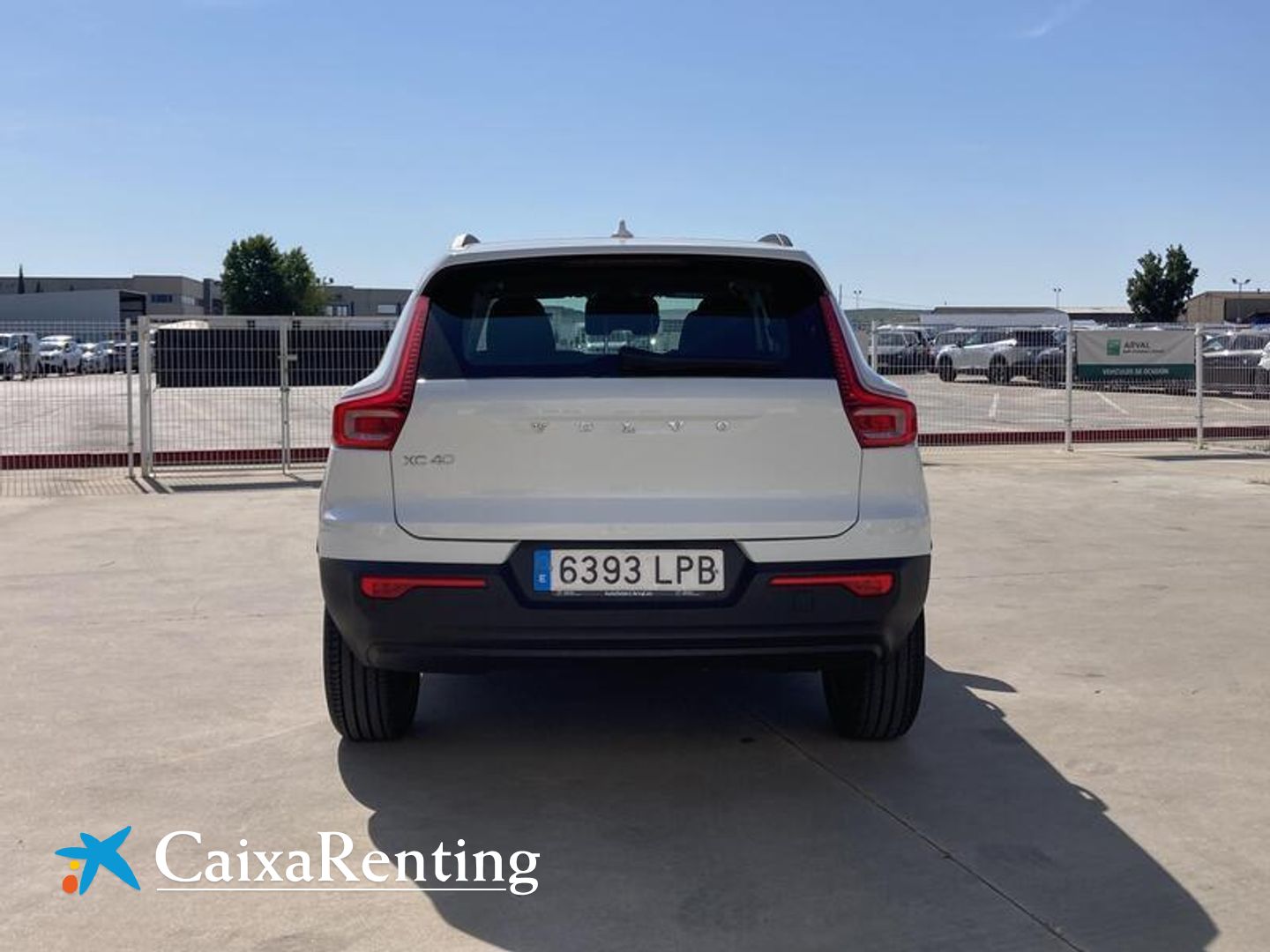 Volvo XC40 T2 Momentum Core 95 kW (129 CV)