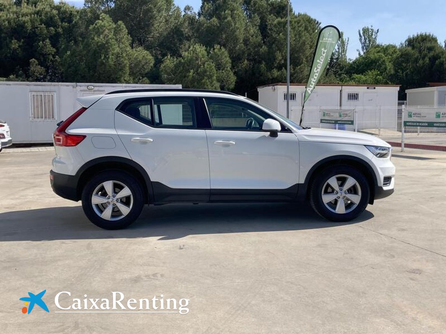 Volvo XC40 T2 Momentum Core 95 kW (129 CV)