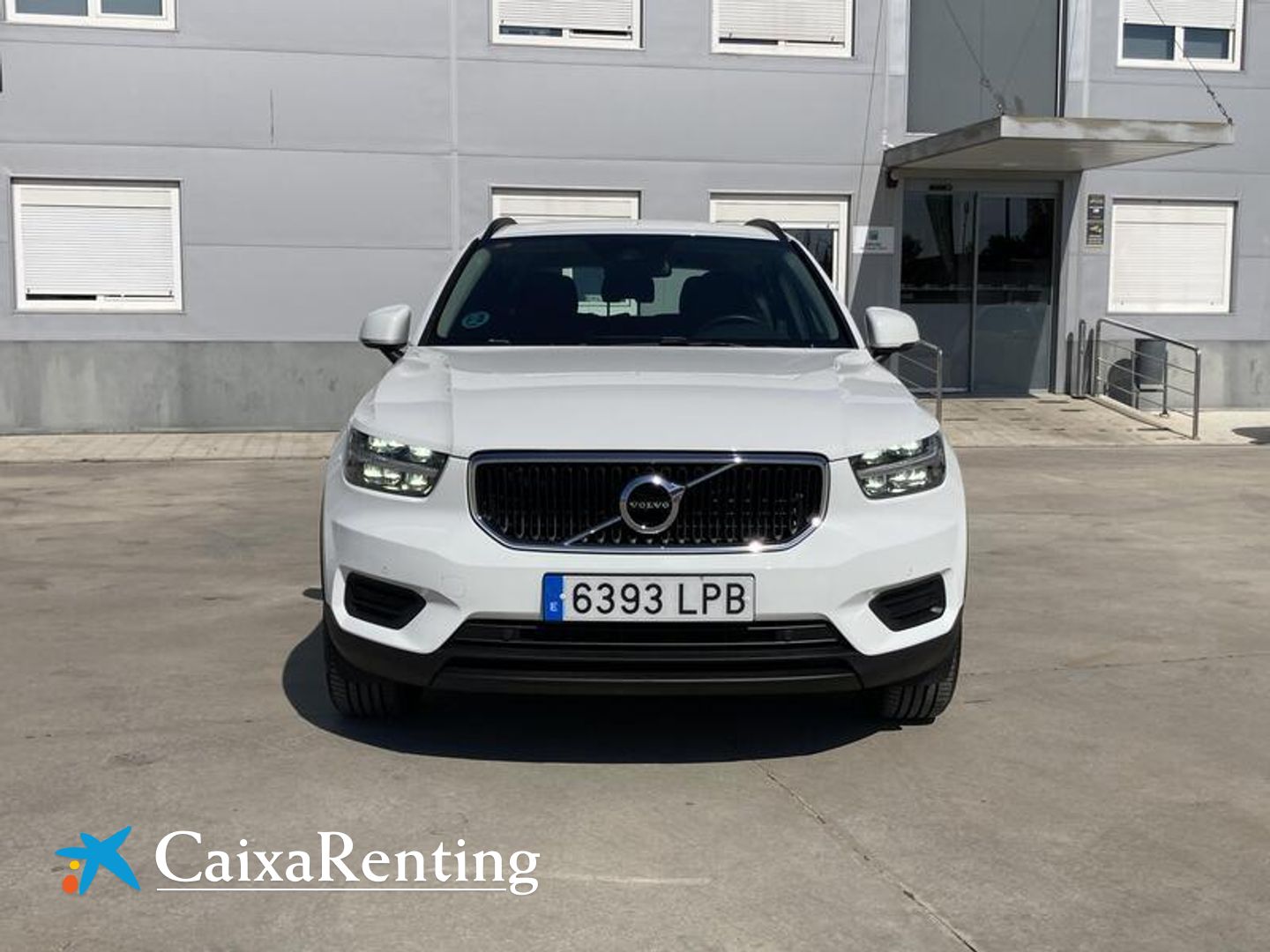 Volvo XC40 T2 Momentum Core 95 kW (129 CV)