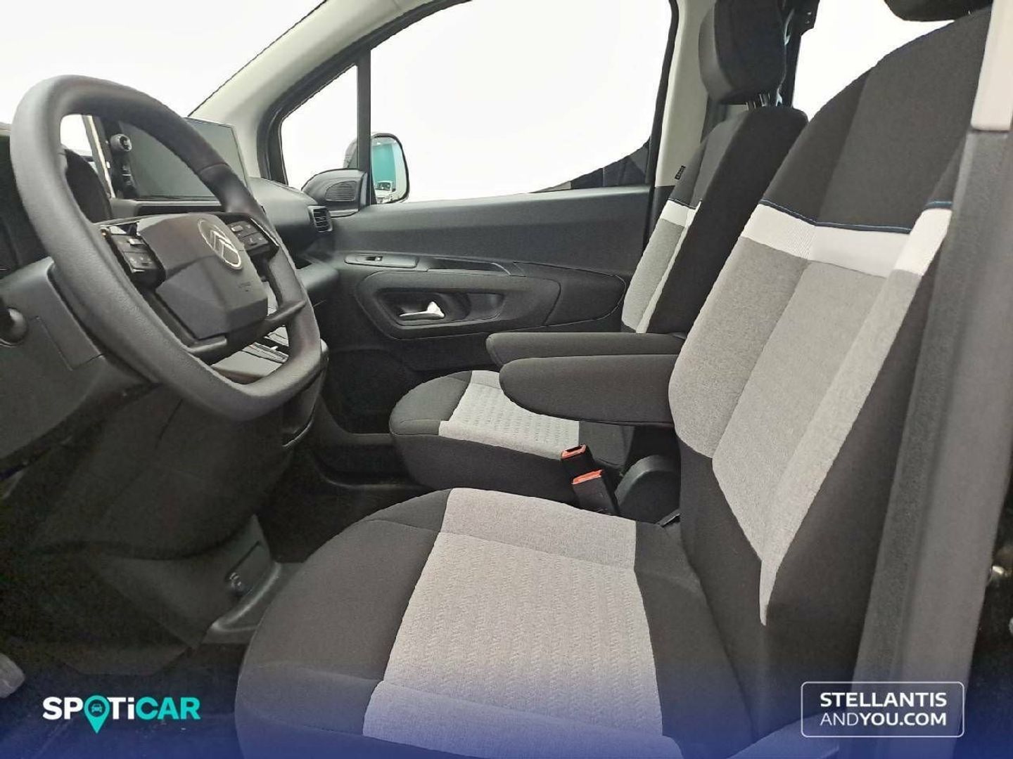 Citroen ë-Berlingo Talla M Plus 50 kWh 100 kW (136 CV)