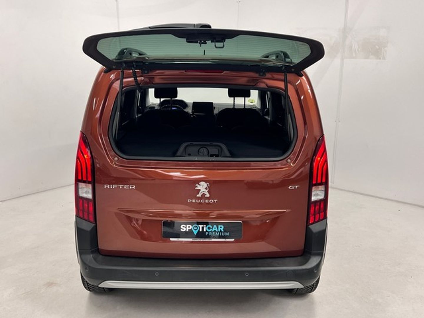 Peugeot Rifter BlueHDi 130 GT Standard 96 kW (130 CV)