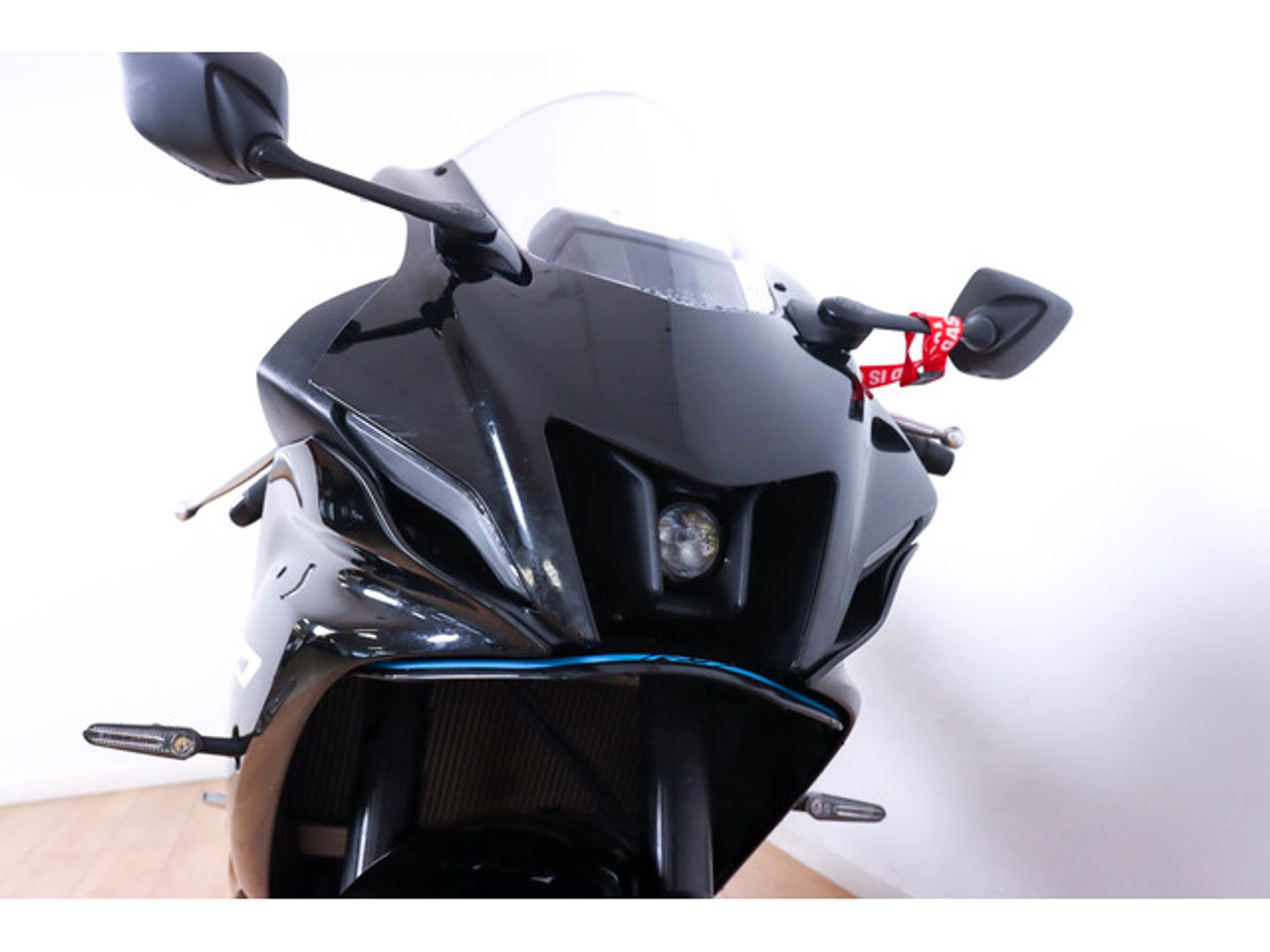 YAMAHA R7