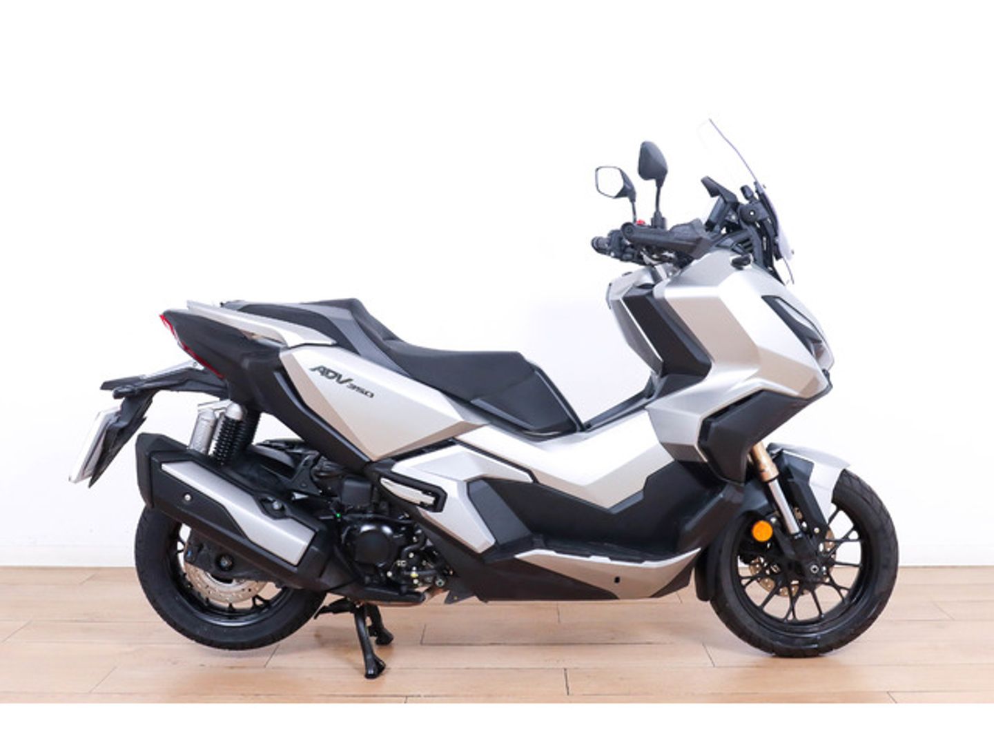 Honda ADV350 Gris Motorcycle